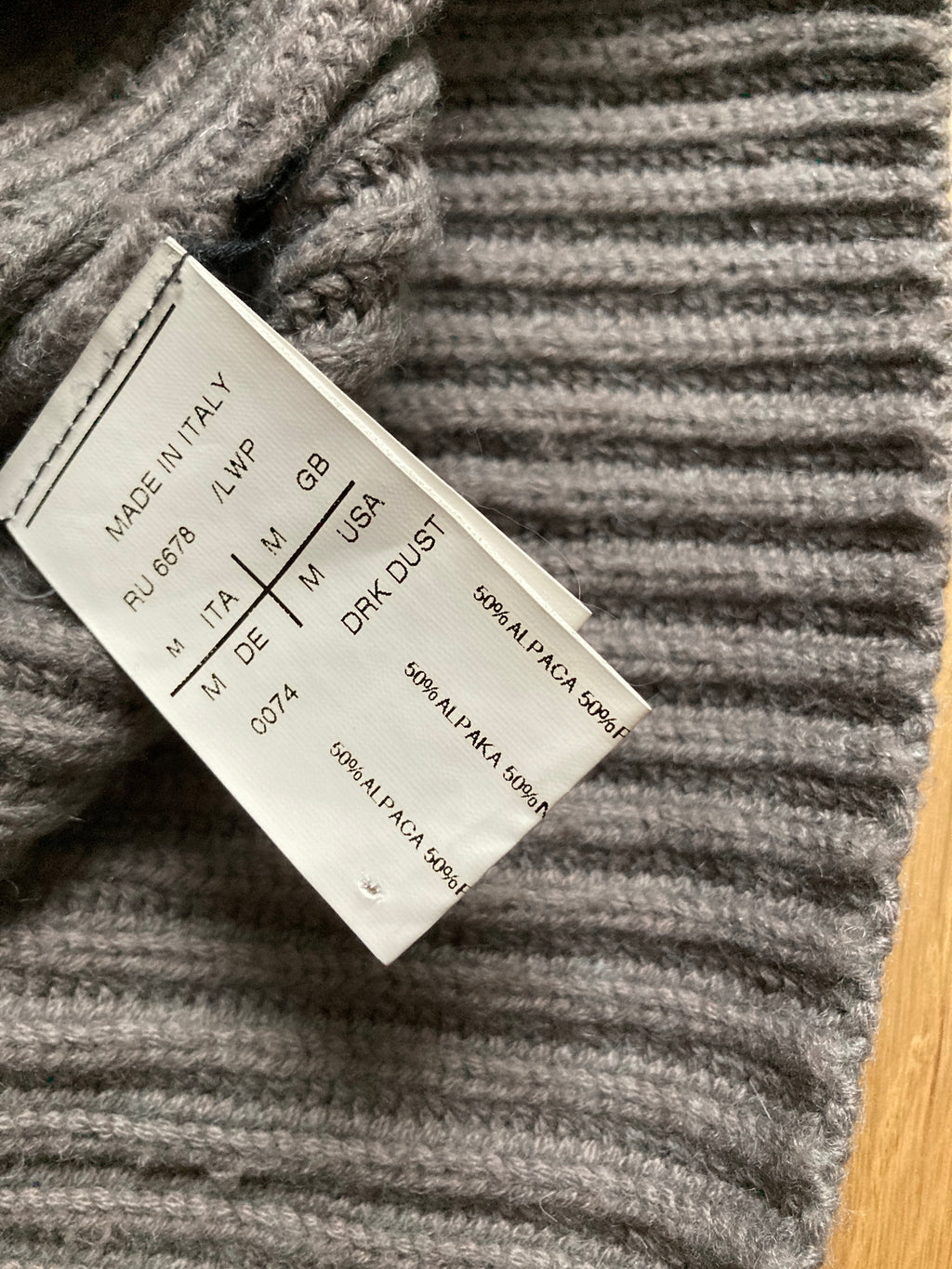 F/W 10 "GLEAM" Runway Alpaca Turtleneck Rick Owens M