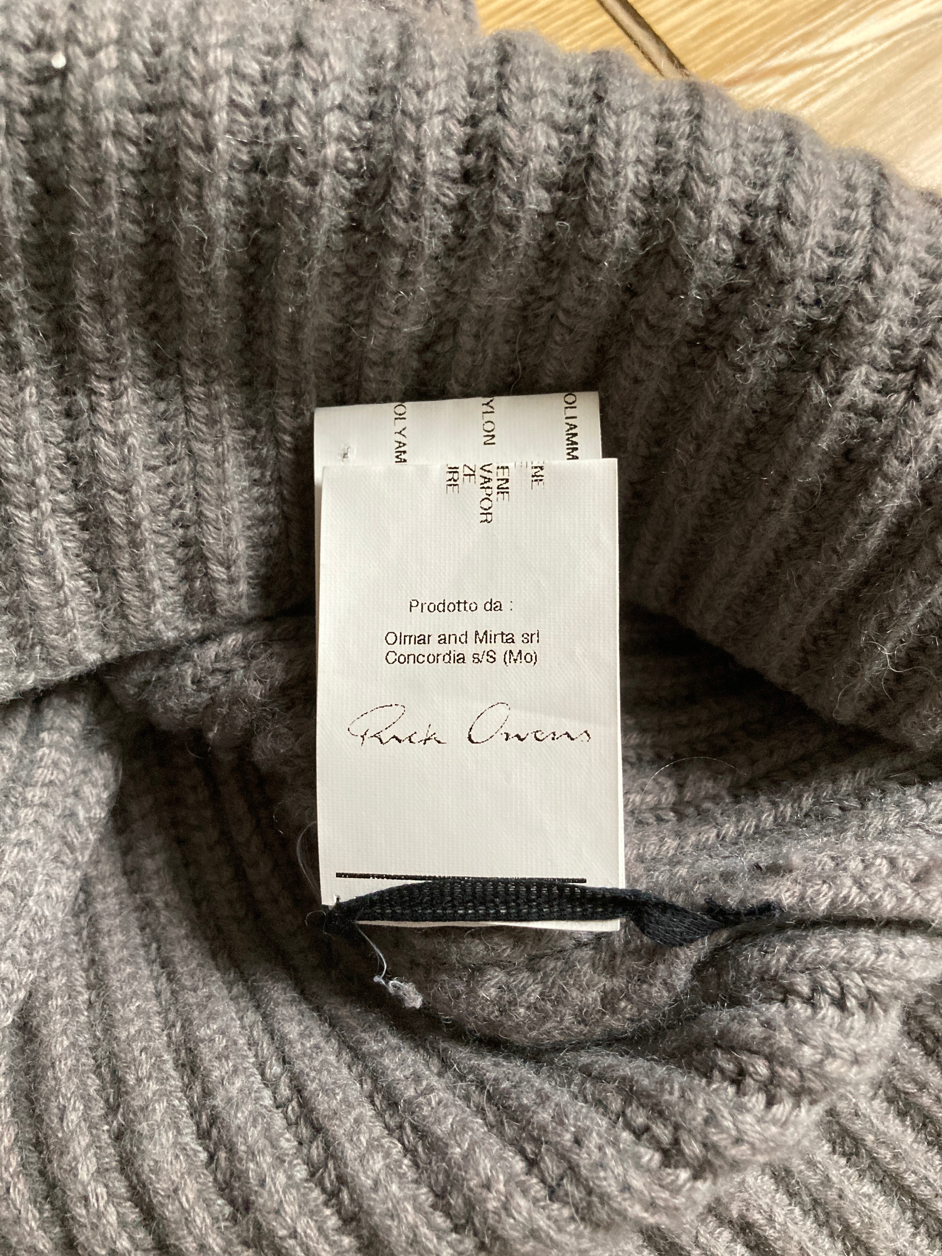 F/W 10 "GLEAM" Runway Alpaca Turtleneck Rick Owens M