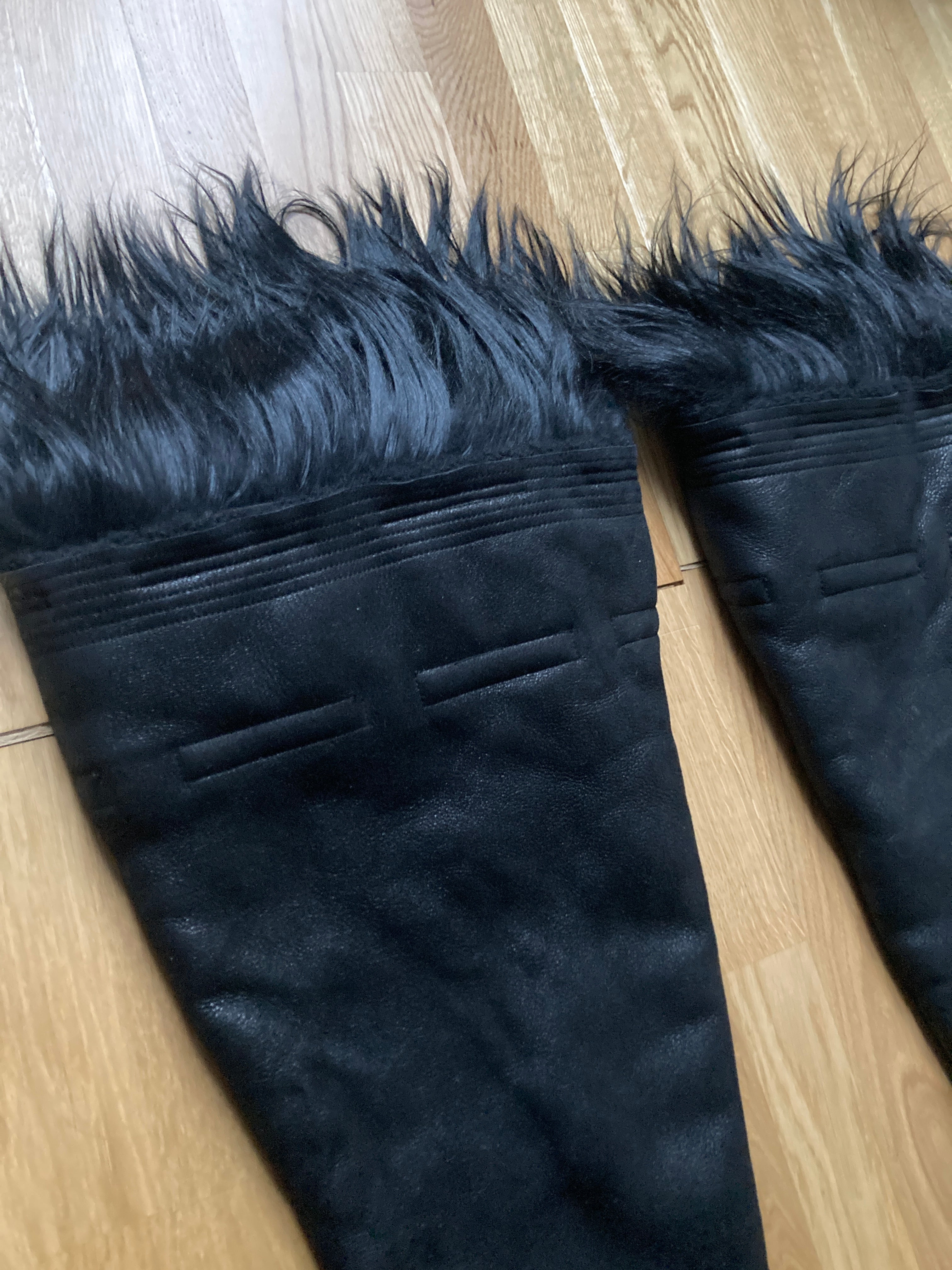 F/W 22 “STROBE” Sample Shearling Leather Goat Hair Gauntlets Rick Owens