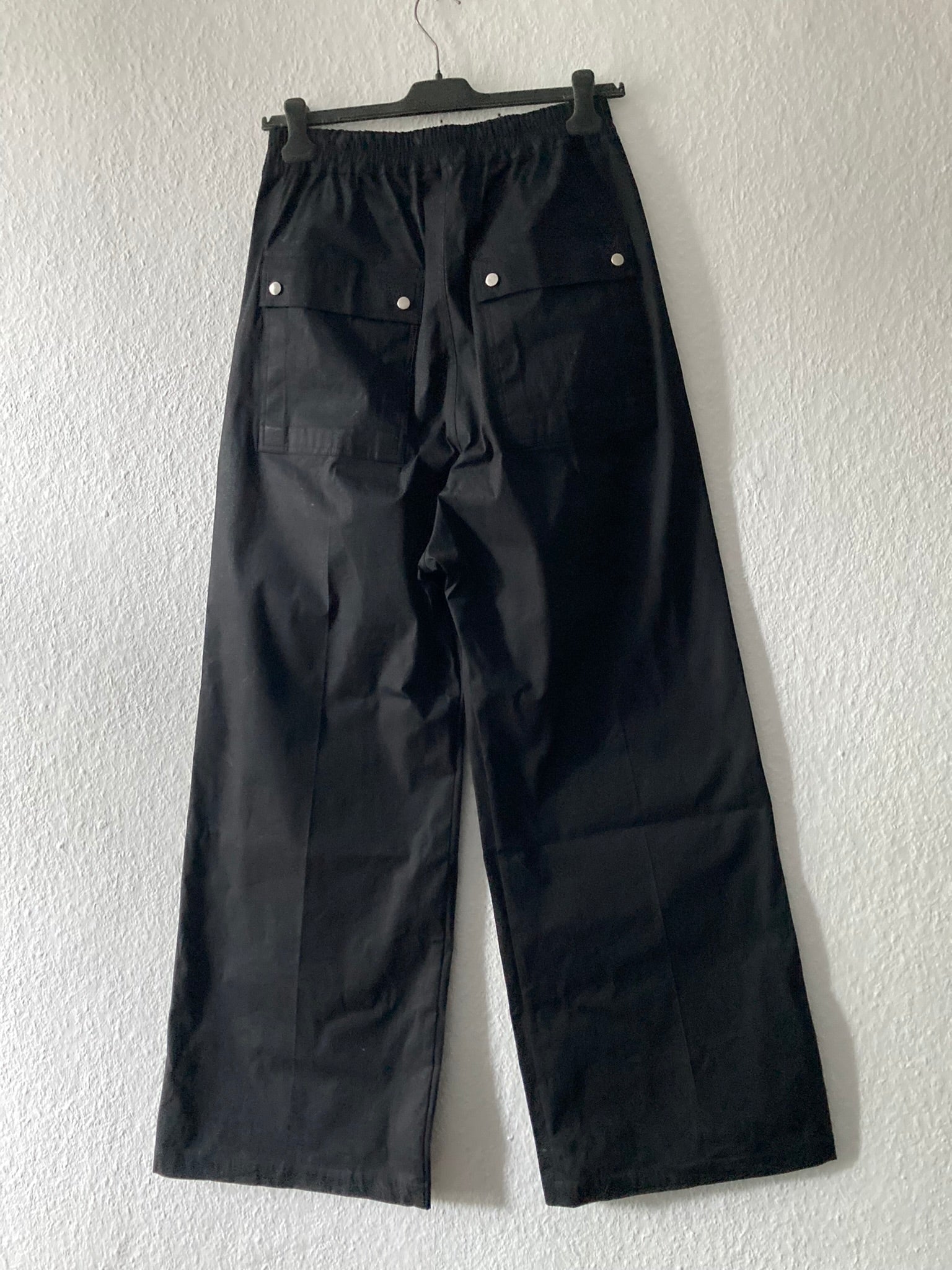 F/W 22 „STROBE“ Geth Bela Pants in Black
