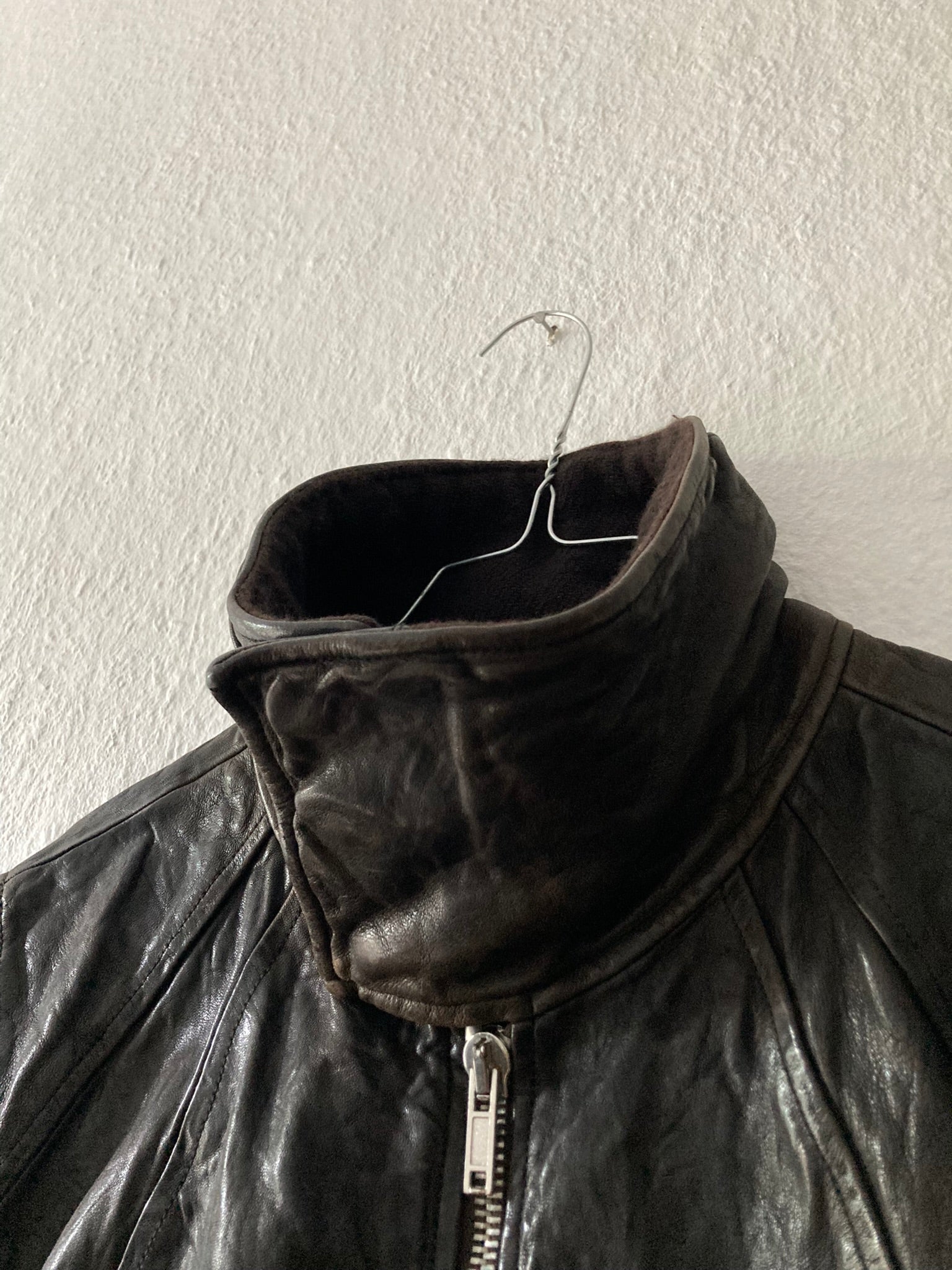 F/W 08 "STAG" Hammered Lamb Leather High-Neck Intarsia Jacket w. Fleece Collar