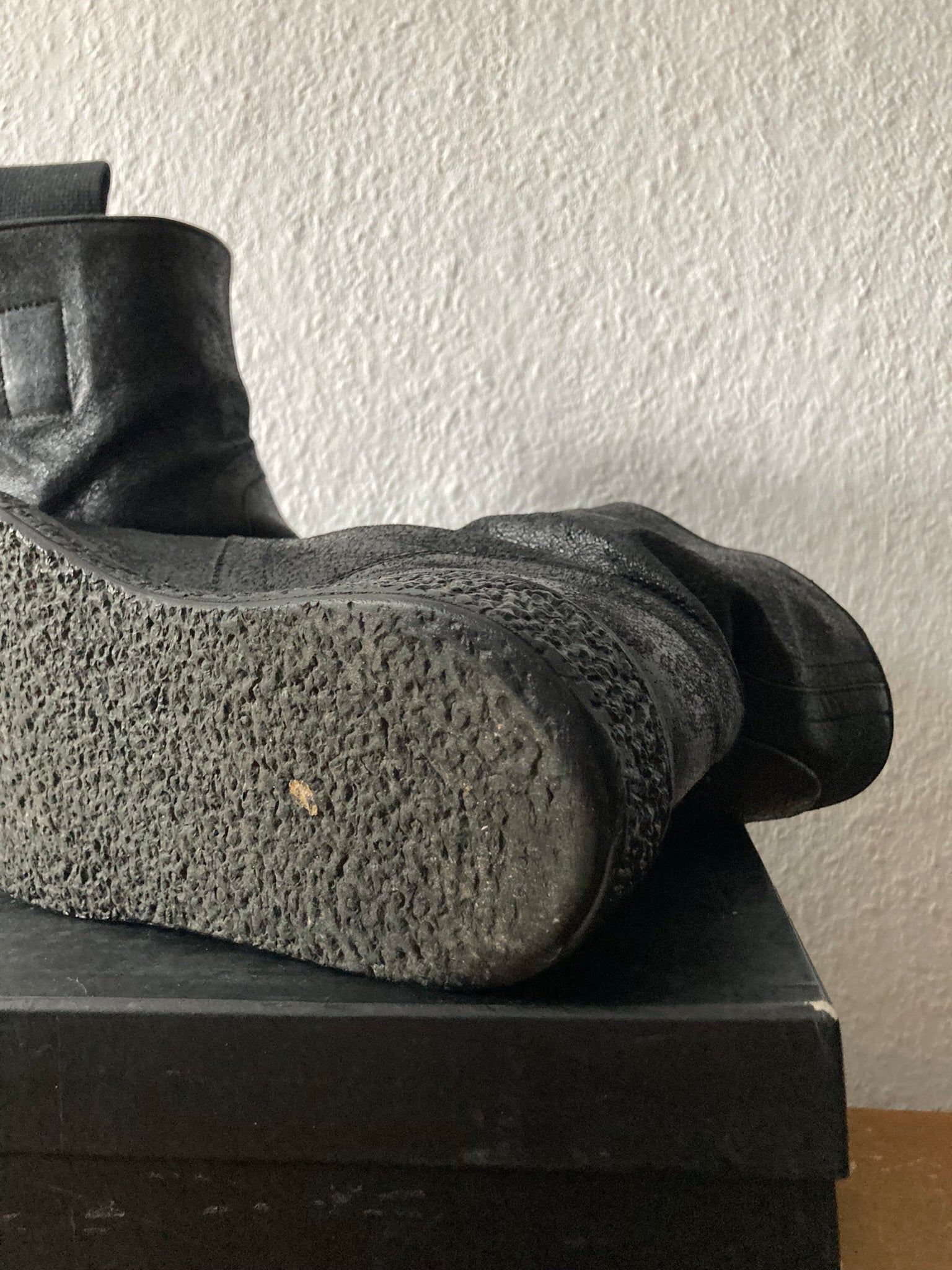 F/W 09 "CRUST" Blistered Lamb Leather Cargo Creeper Pull On Boots