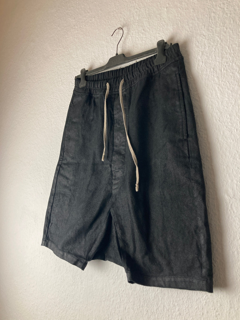 F/W 12 "MOUNTAIN" Waxed "Black Vintage" Pod Shorts Rick Owens M