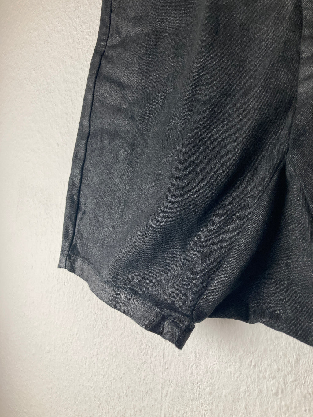 F/W 12 "MOUNTAIN" Waxed "Black Vintage" Pod Shorts Rick Owens M