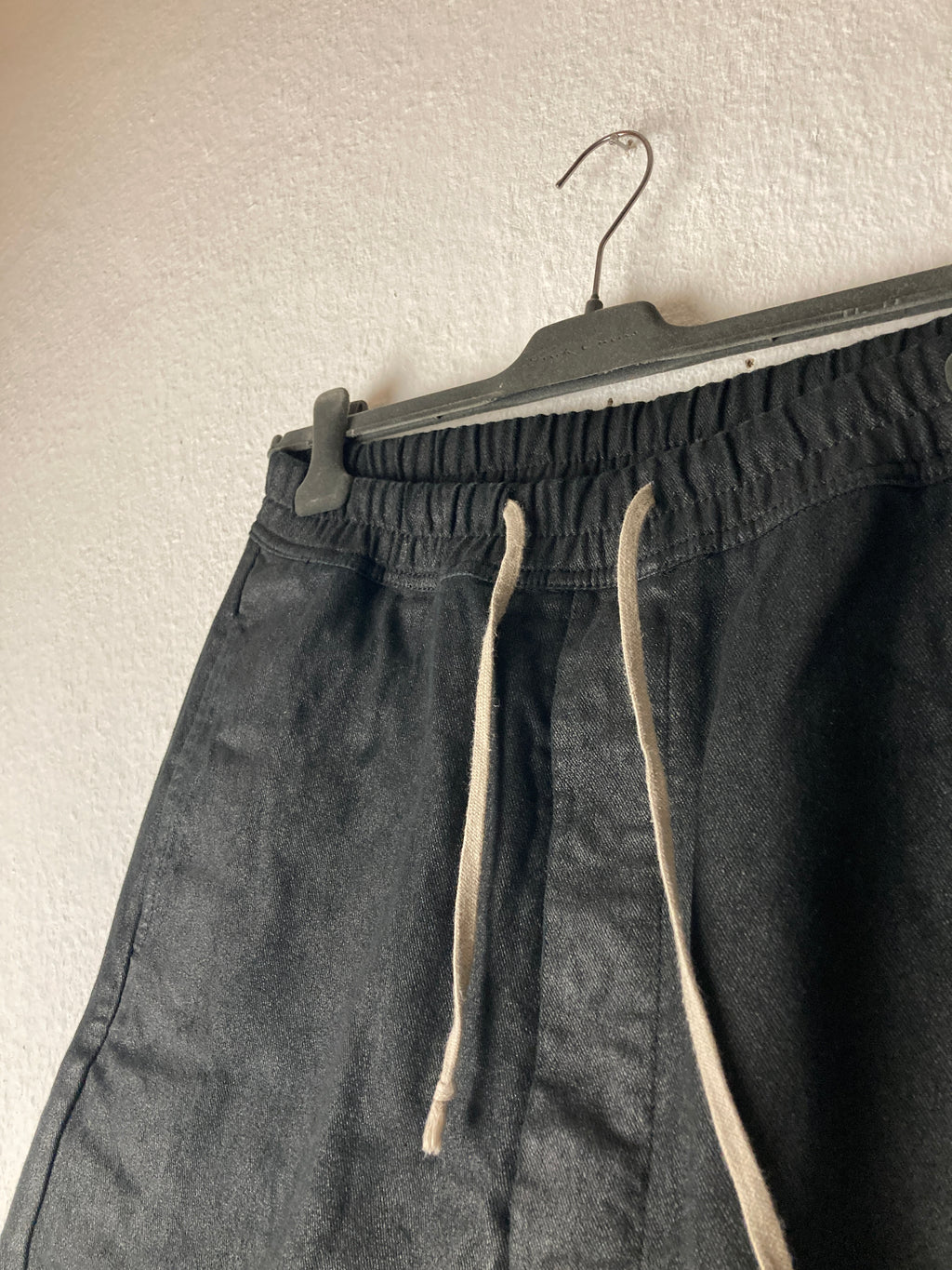 F/W 12 "MOUNTAIN" Waxed "Black Vintage" Pod Shorts Rick Owens M