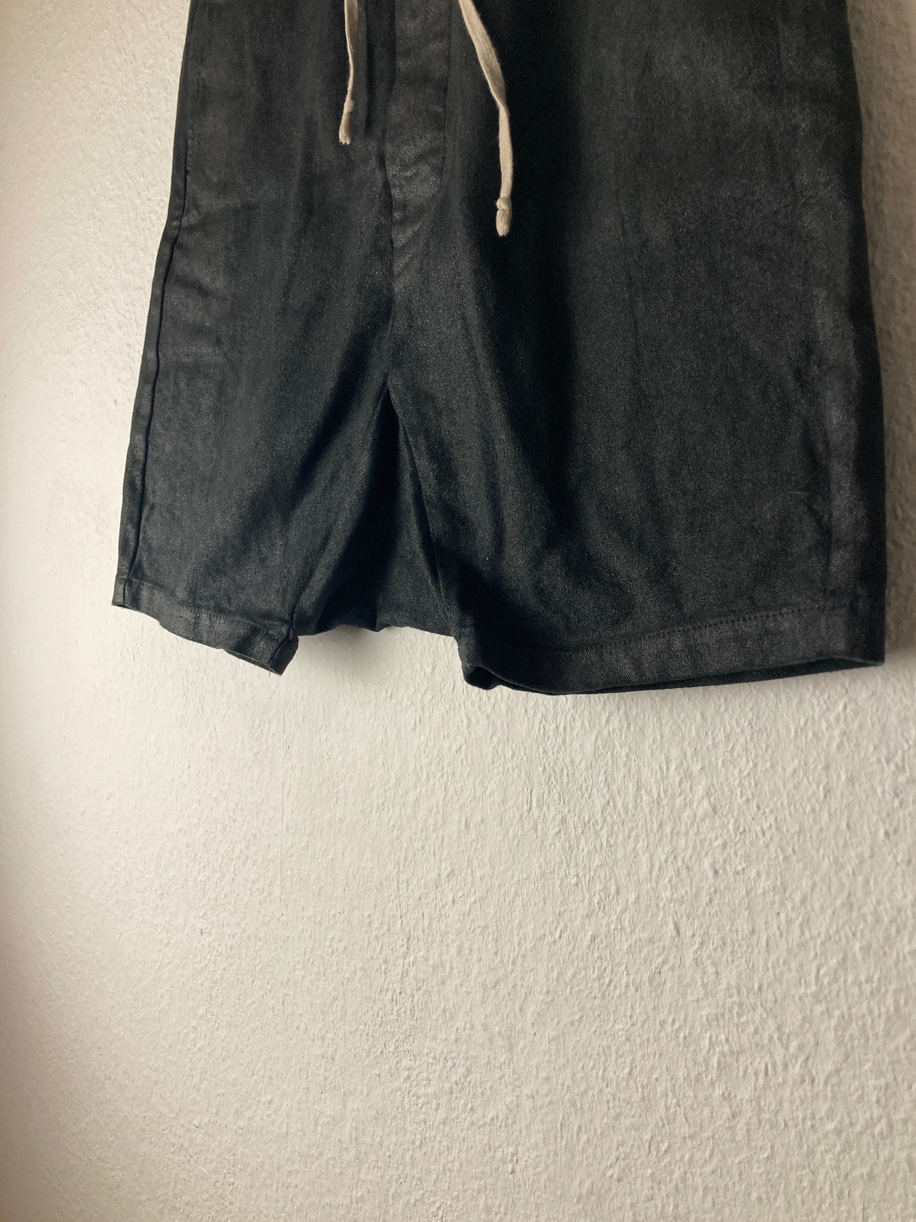 F/W 12 "MOUNTAIN" Waxed "Black Vintage" Pod Shorts Rick Owens M