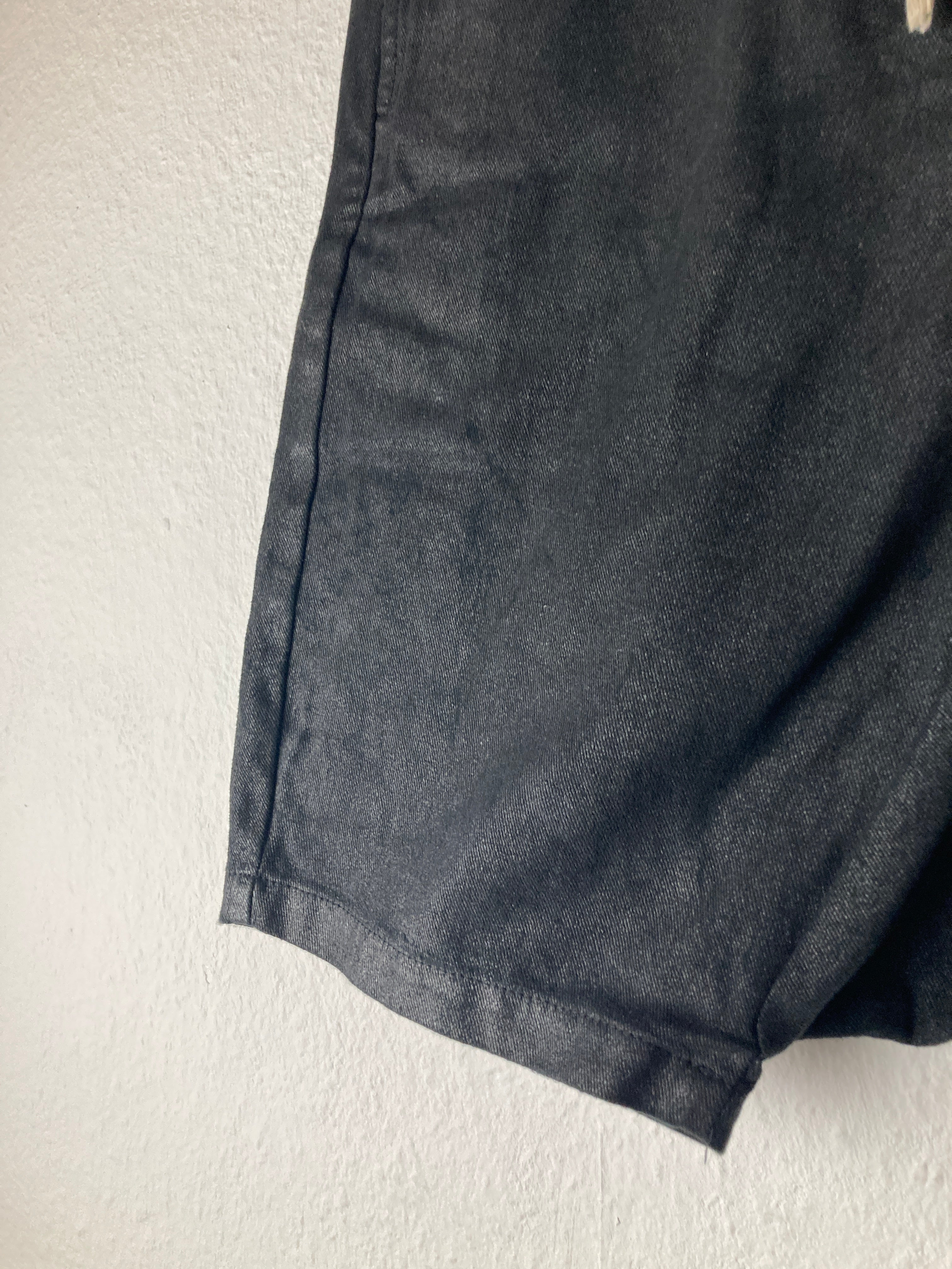 F/W 12 "MOUNTAIN" Waxed "Black Vintage" Pod Shorts Rick Owens M