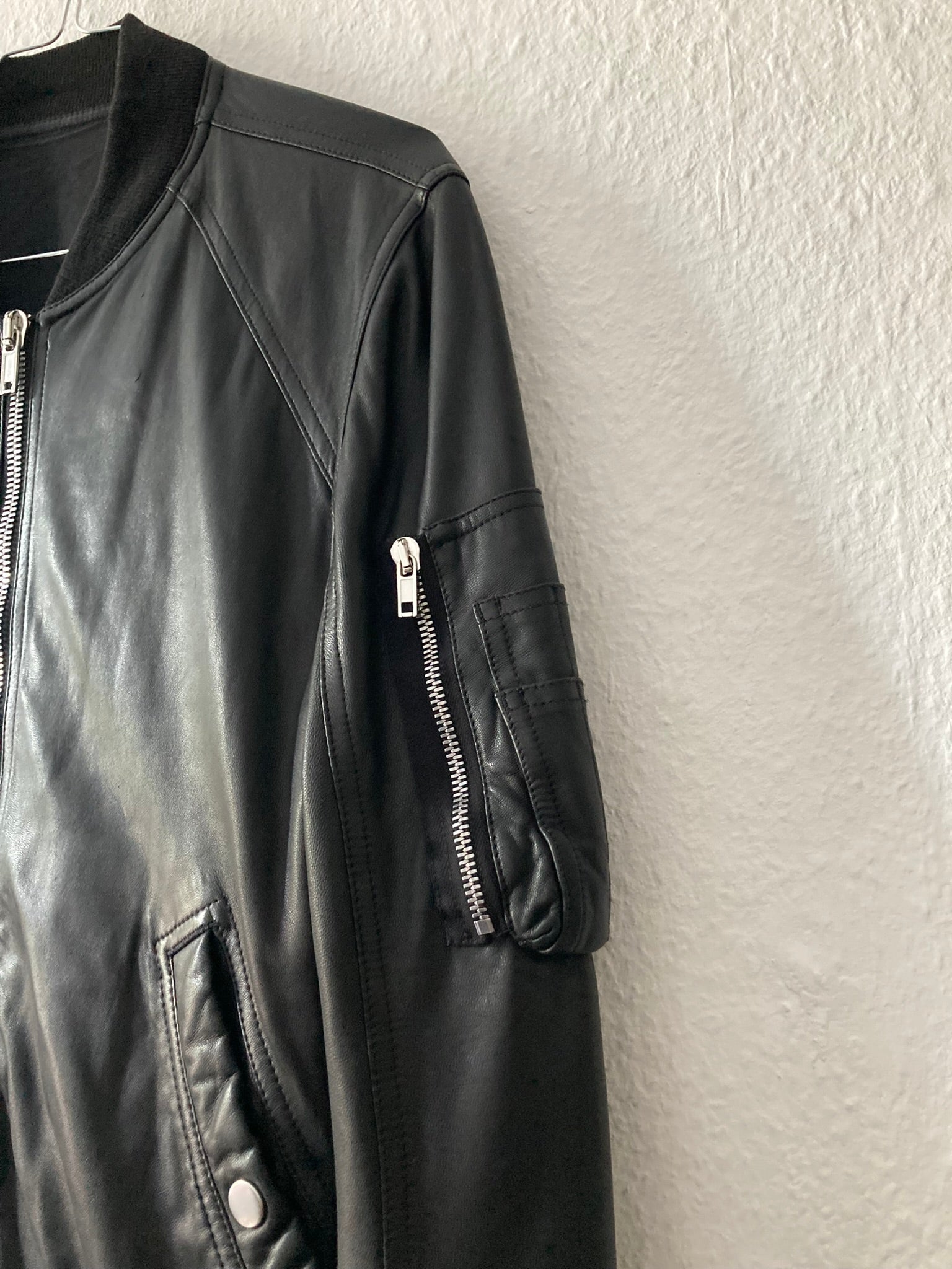 F/W 17 “GLITTER” Lamb Leather Bomber Jacket in Black