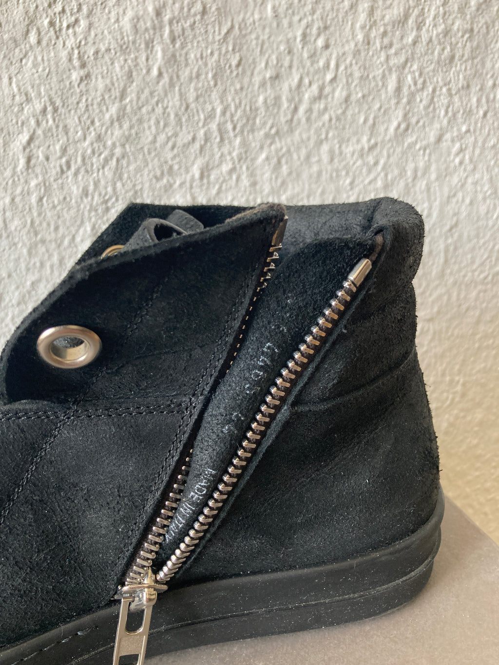 F/W 15 „SPHINX“ Triple Black Reverse Leather Island Dunks