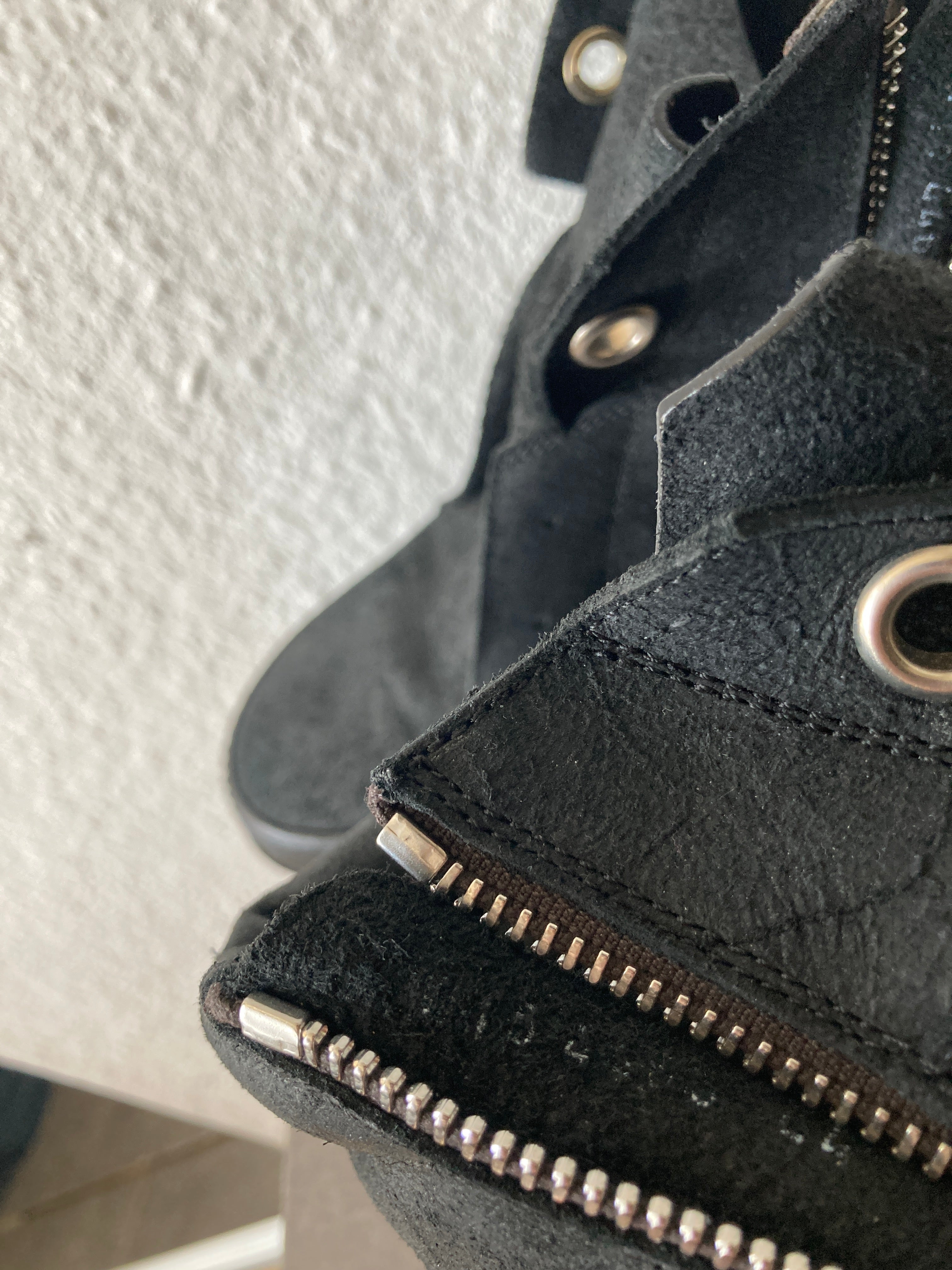 F/W 15 „SPHINX“ Triple Black Reverse Leather Island Dunks