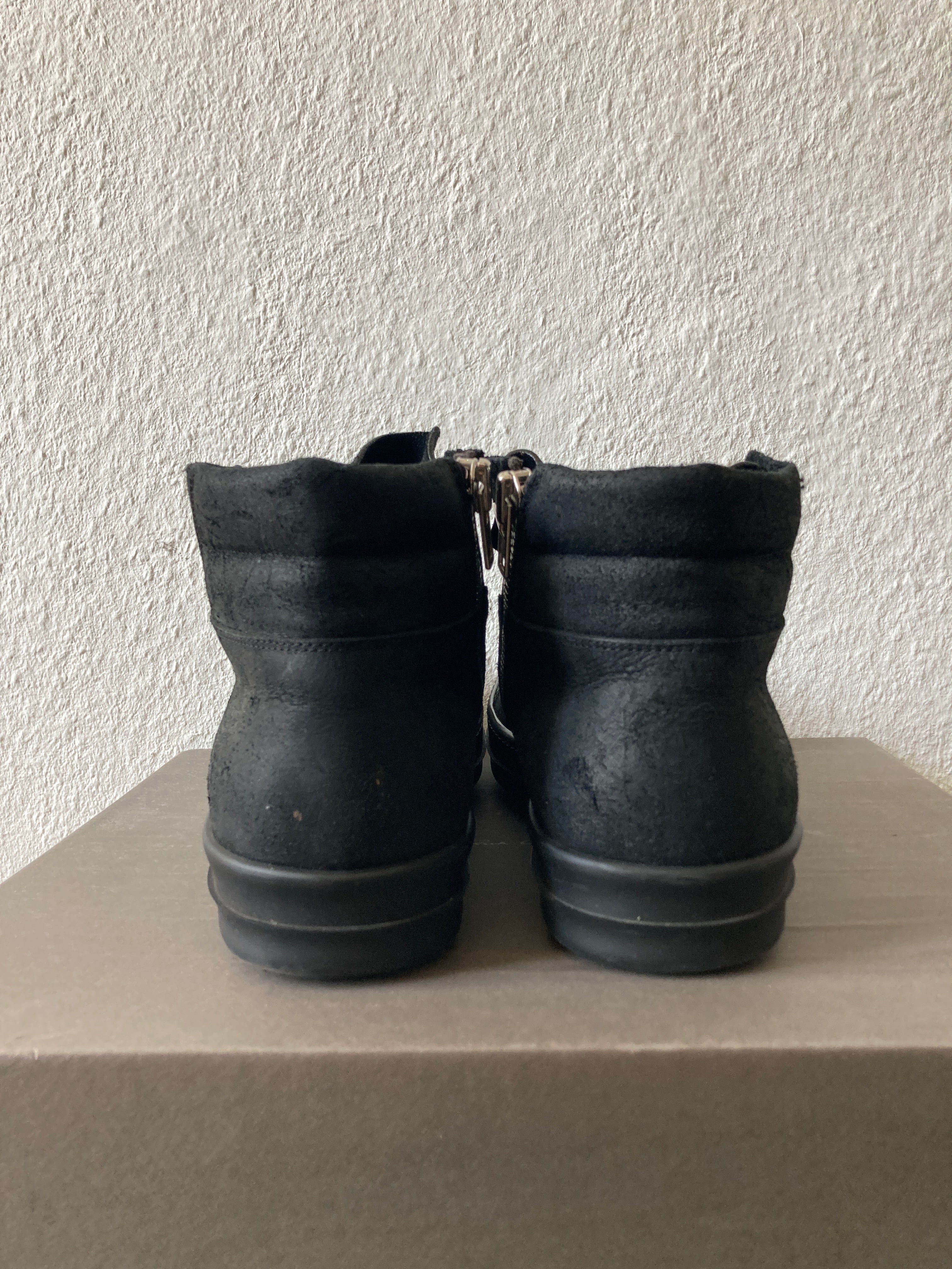 F/W 15 „SPHINX“ Triple Black Reverse Leather Island Dunks