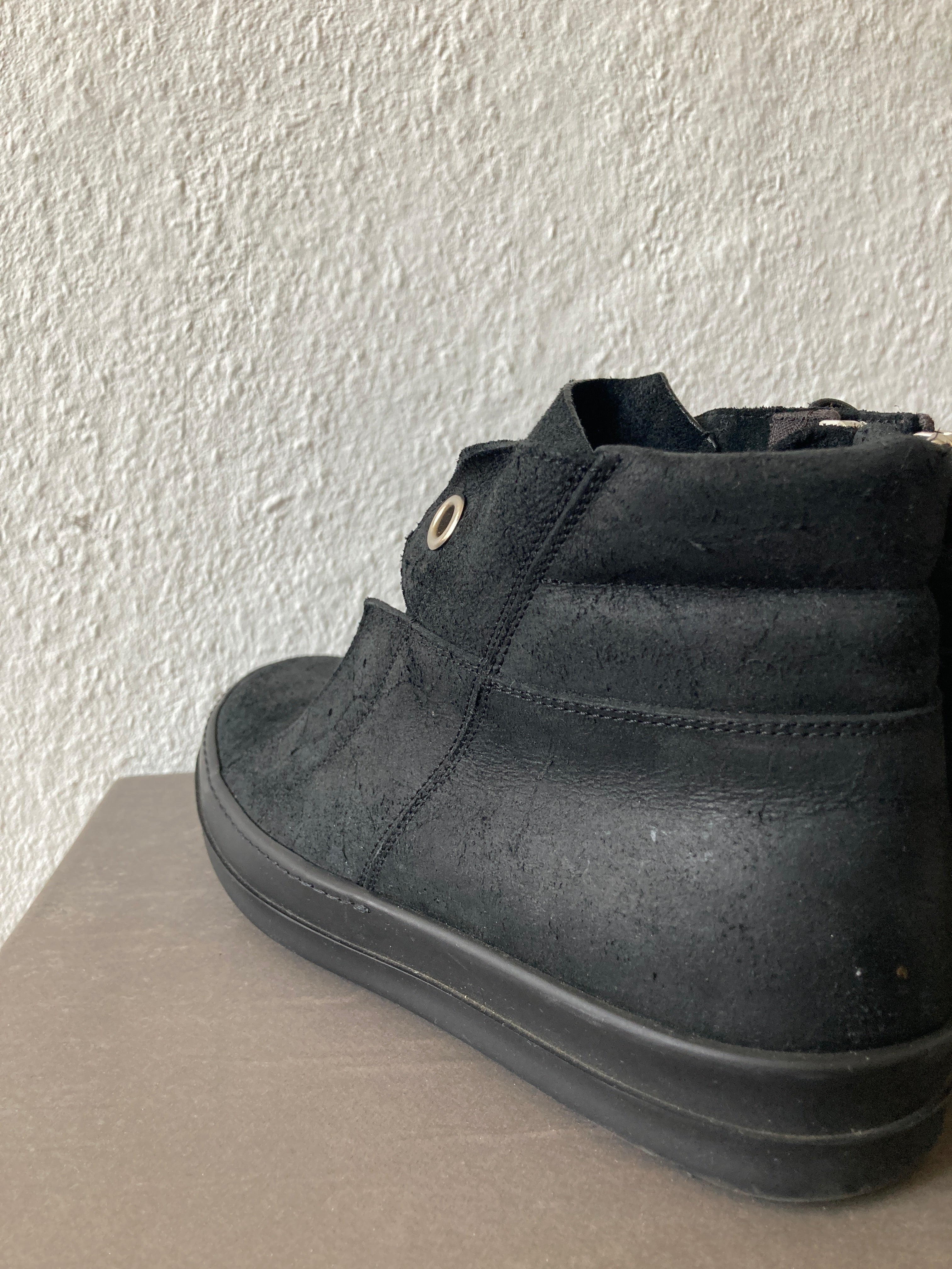 F/W 15 „SPHINX“ Triple Black Reverse Leather Island Dunks