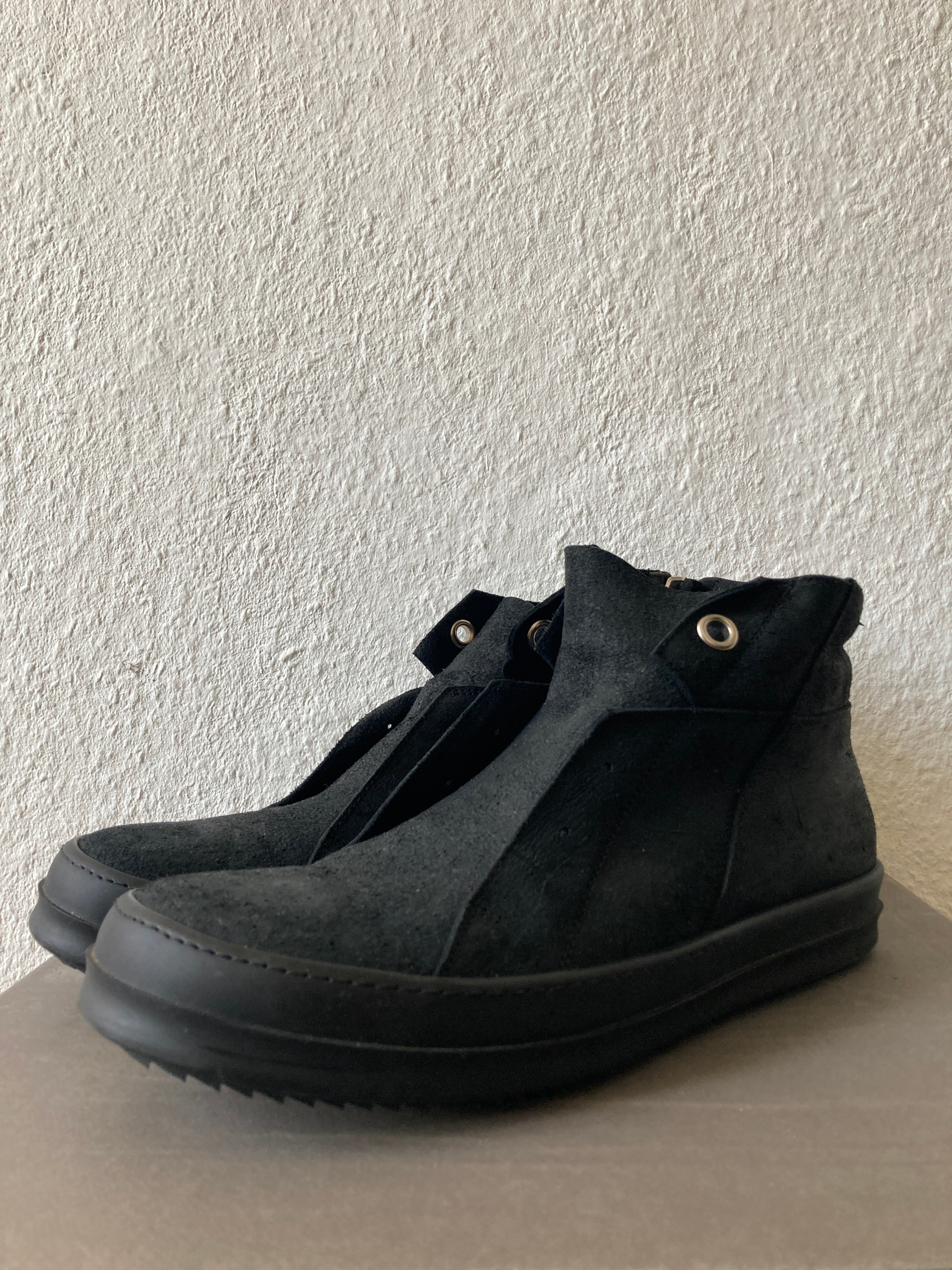 F/W 15 „SPHINX“ Triple Black Reverse Leather Island Dunks