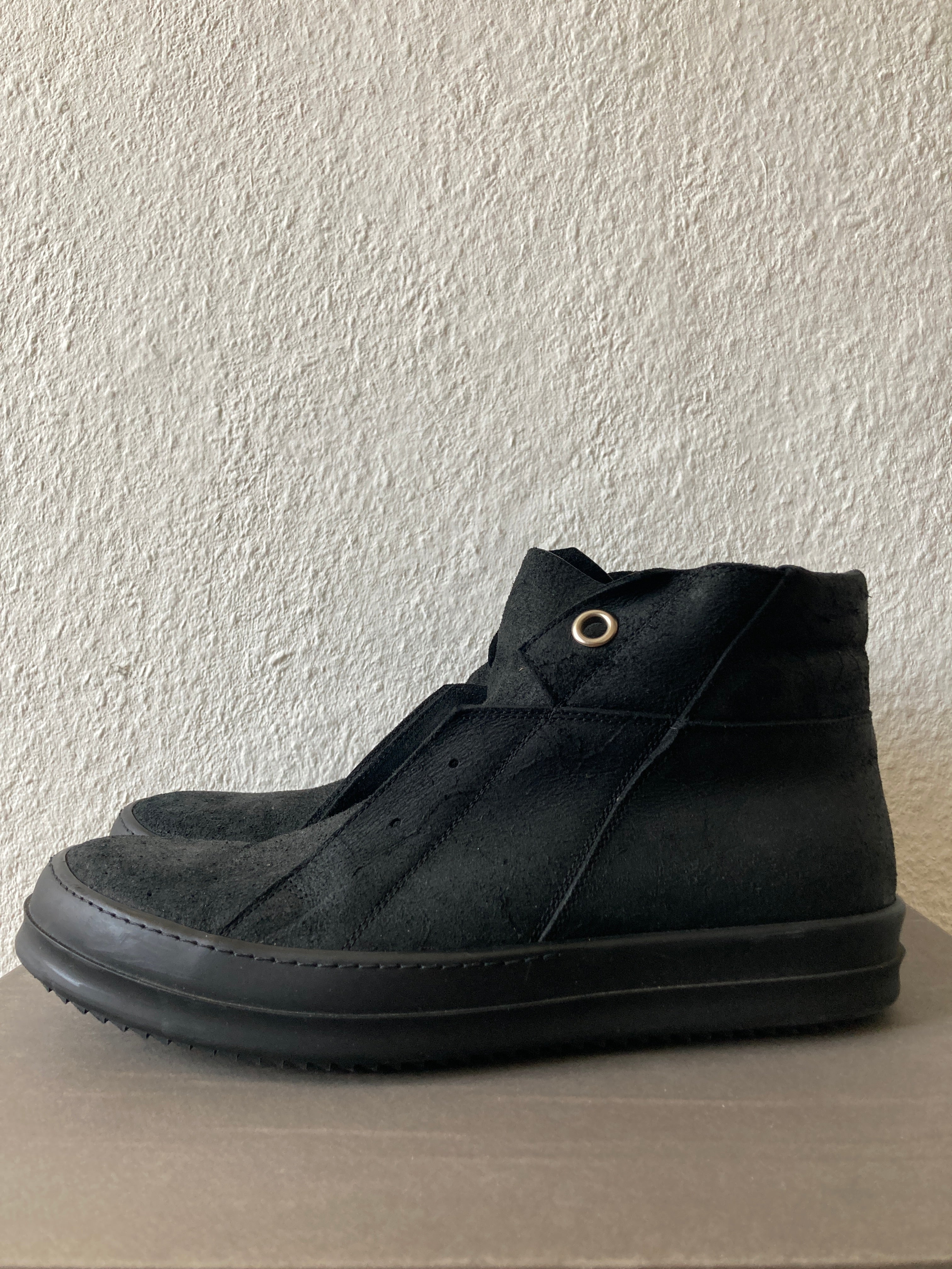 F/W 15 „SPHINX“ Triple Black Reverse Leather Island Dunks