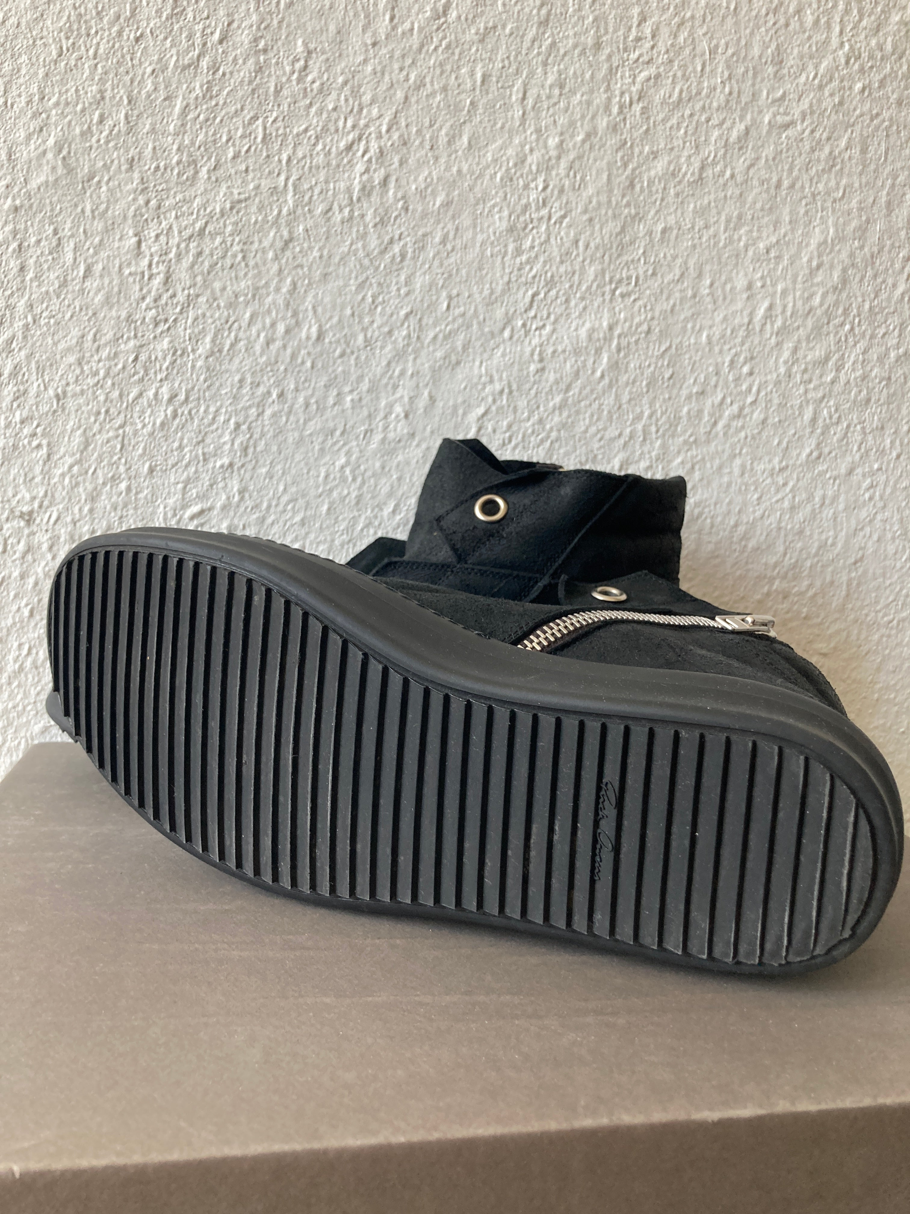 F/W 15 „SPHINX“ Triple Black Reverse Leather Island Dunks