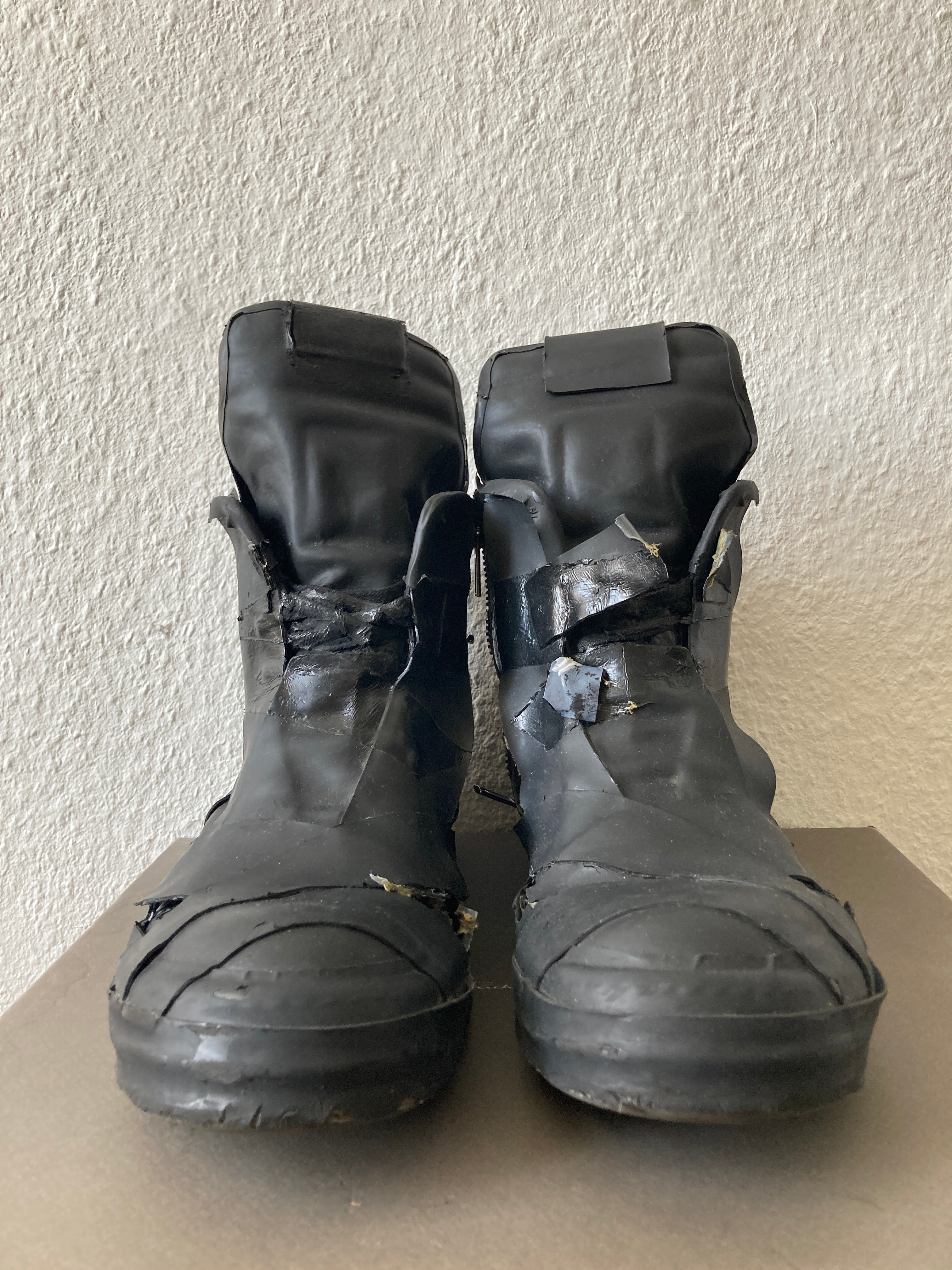 F/W 20 „PERFORMA“ Rubber Tape Mummy Geobaskets IT 44/US 11