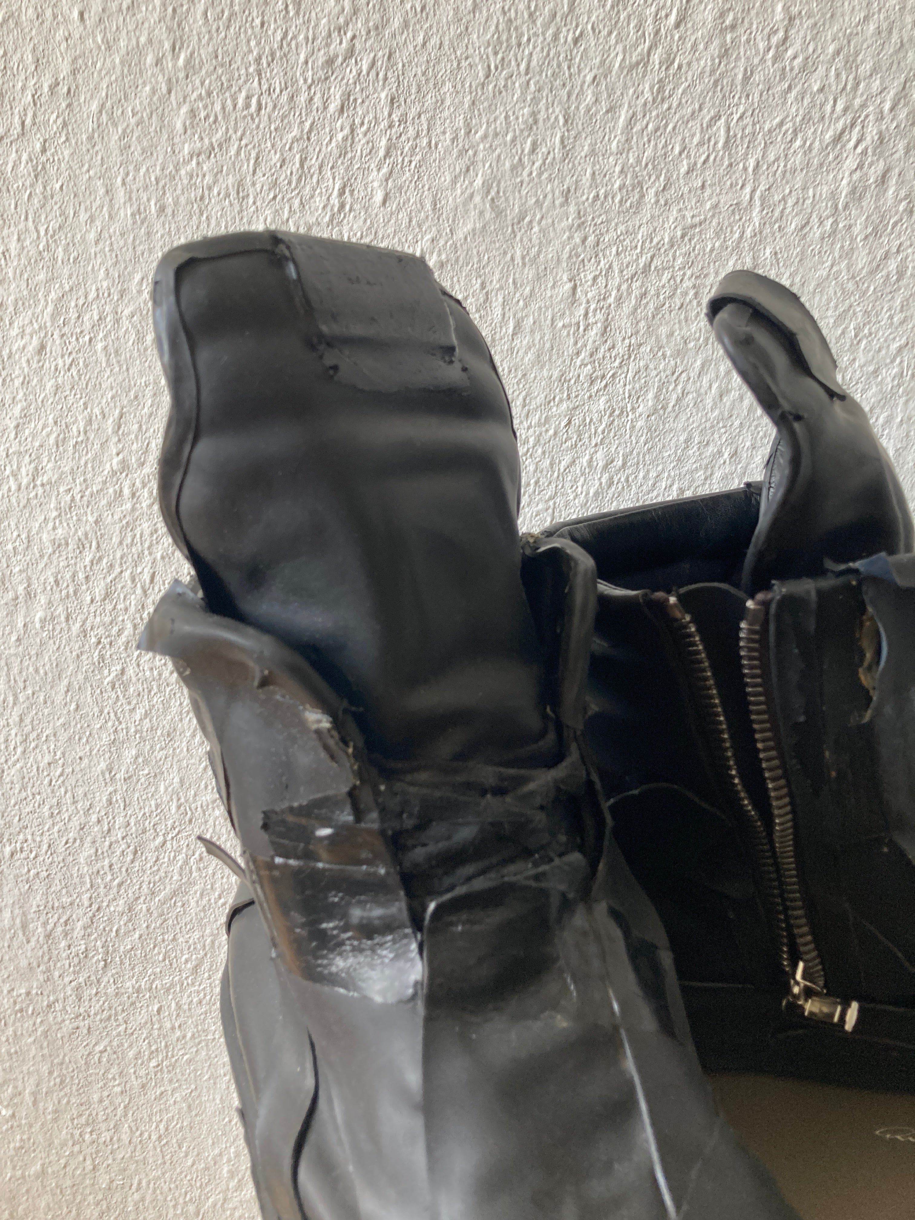 F/W 20 „PERFORMA“ Rubber Tape Mummy Geobaskets IT 44/US 11