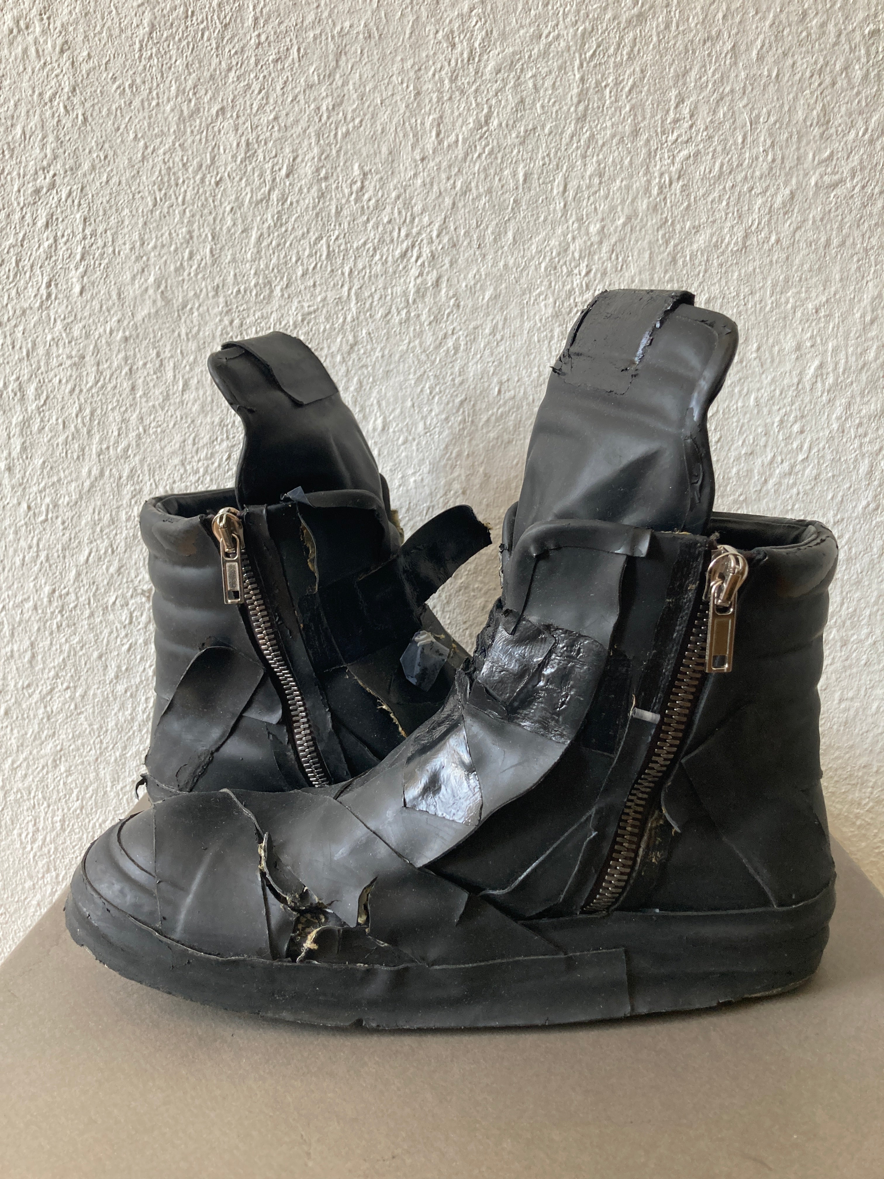 F/W 20 „PERFORMA“ Rubber Tape Mummy Geobaskets IT 44/US 11