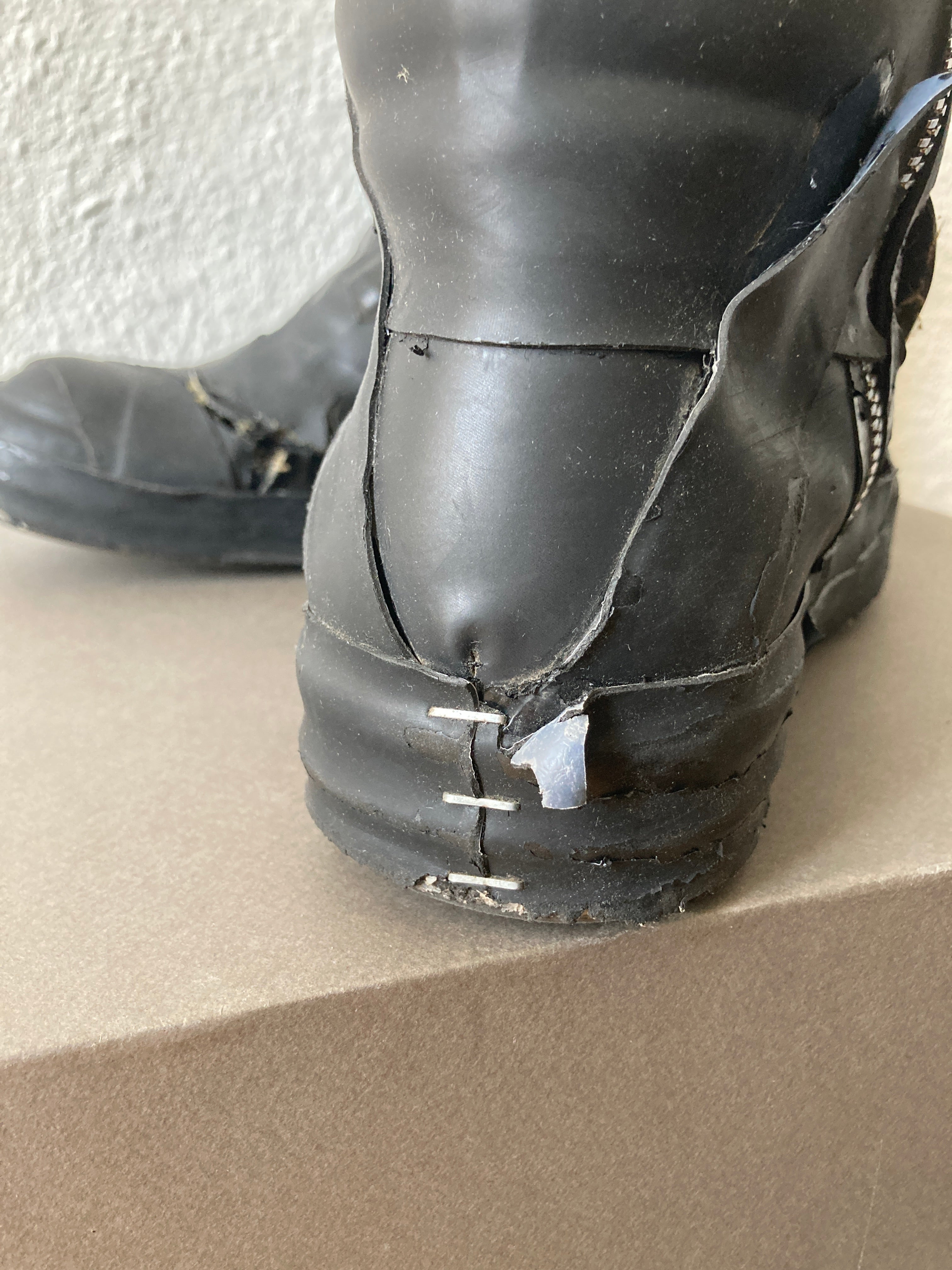 F/W 20 „PERFORMA“ Rubber Tape Mummy Geobaskets IT 44/US 11