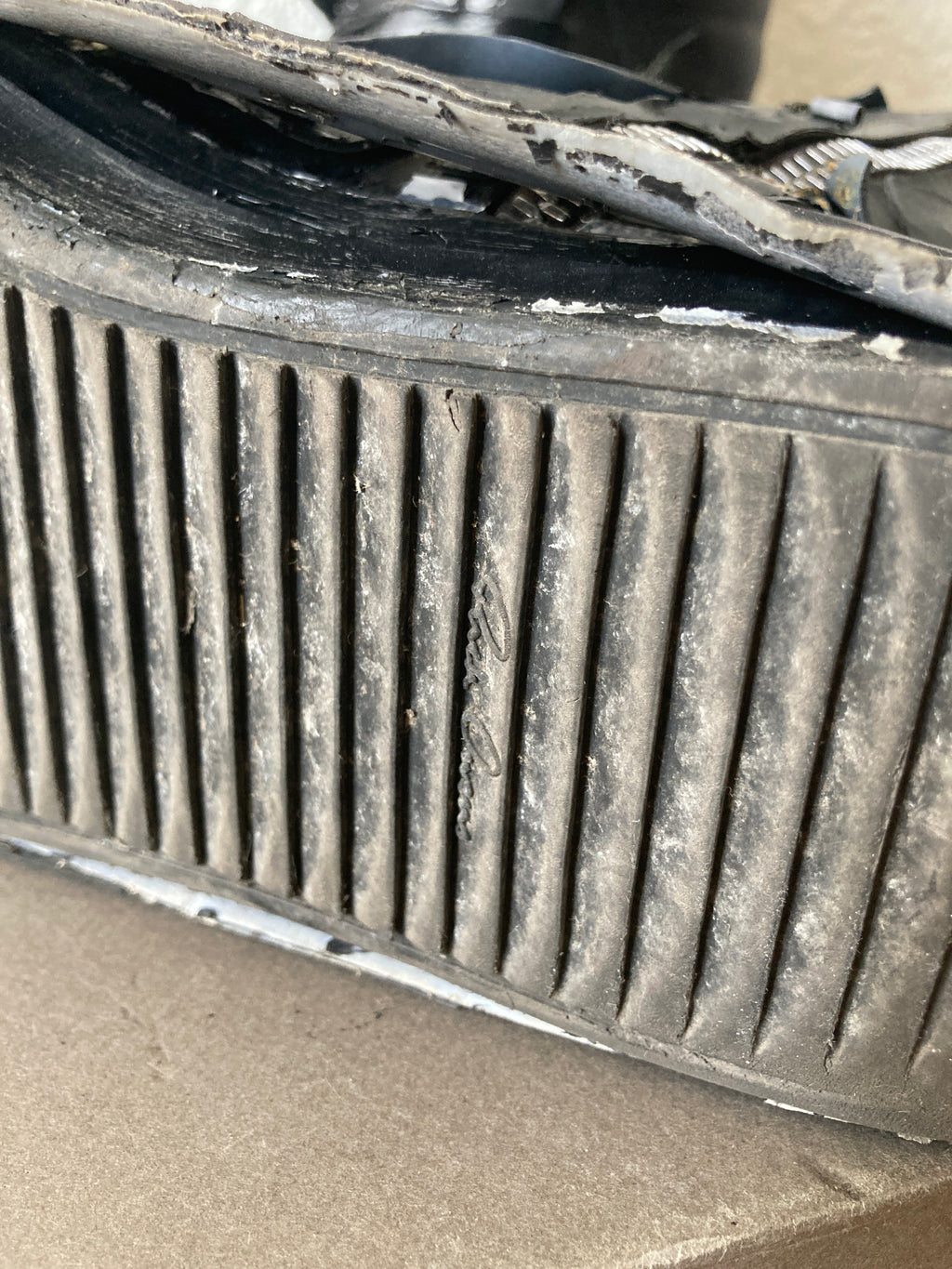 F/W 20 „PERFORMA“ Rubber Tape Mummy Geobaskets IT 44/US 11