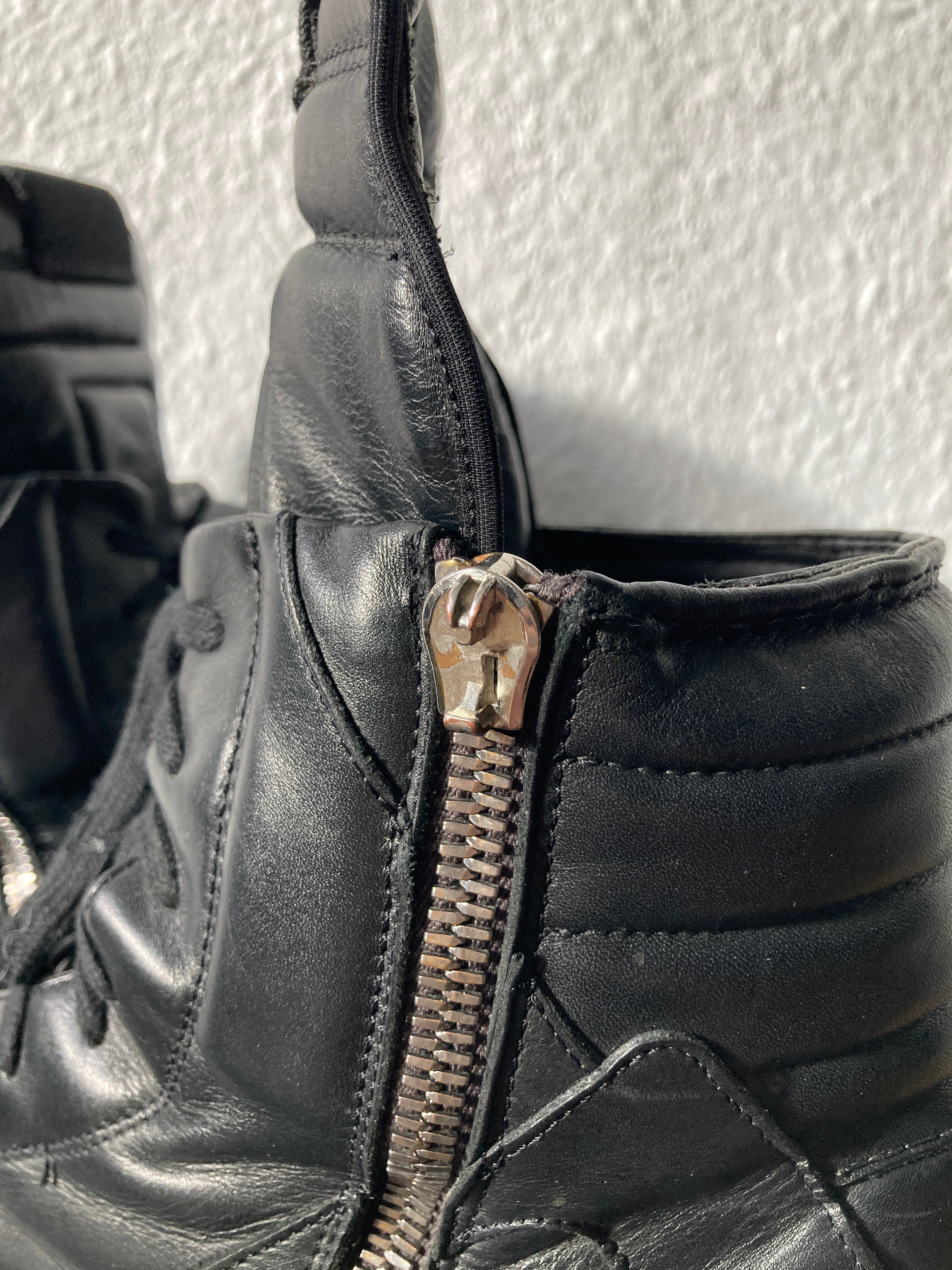 F/W 16 "MASTODON" Triple Black Geobaskets IT45/US12