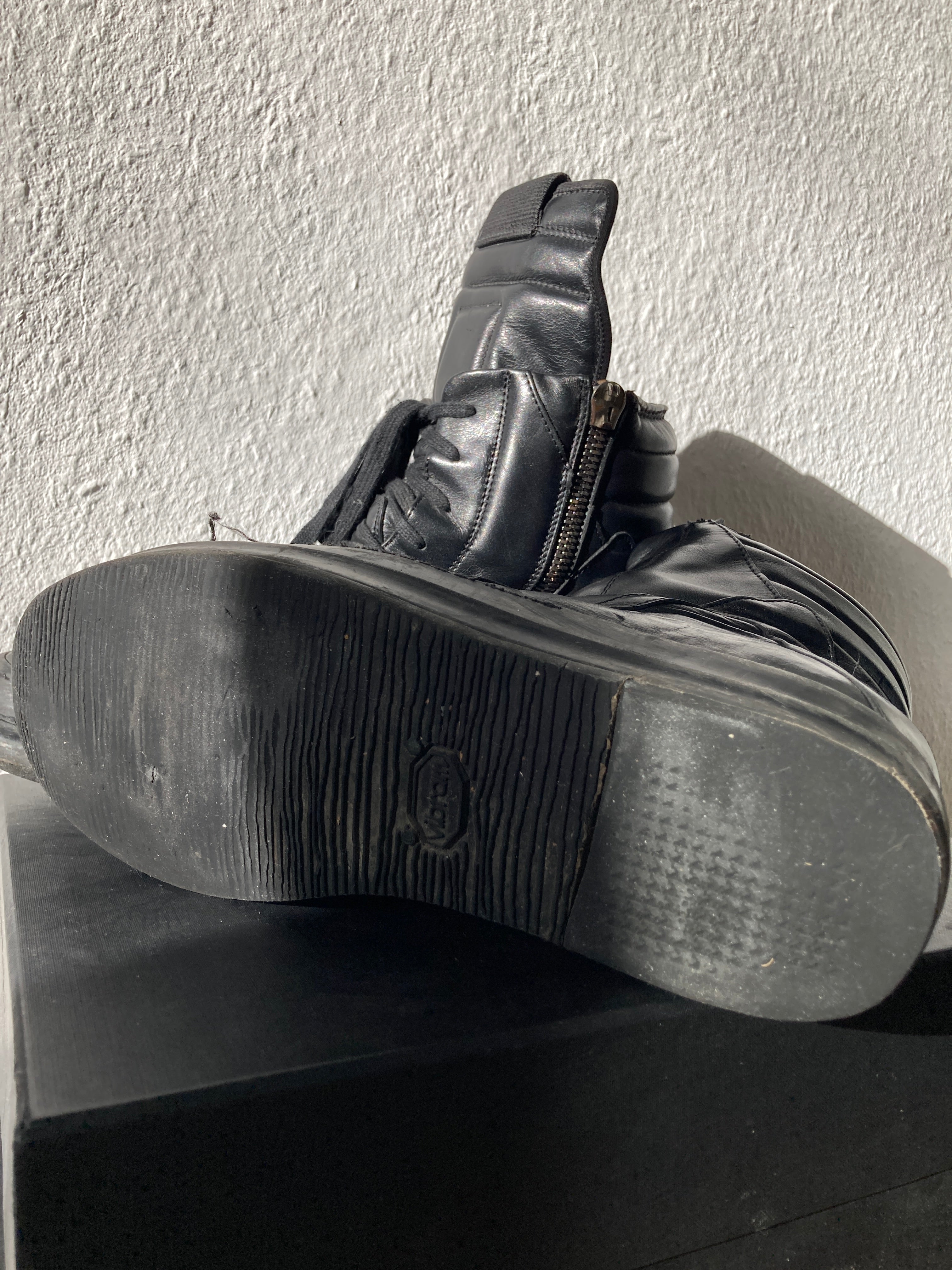 F/W 16 "MASTODON" Triple Black Geobaskets IT45/US12