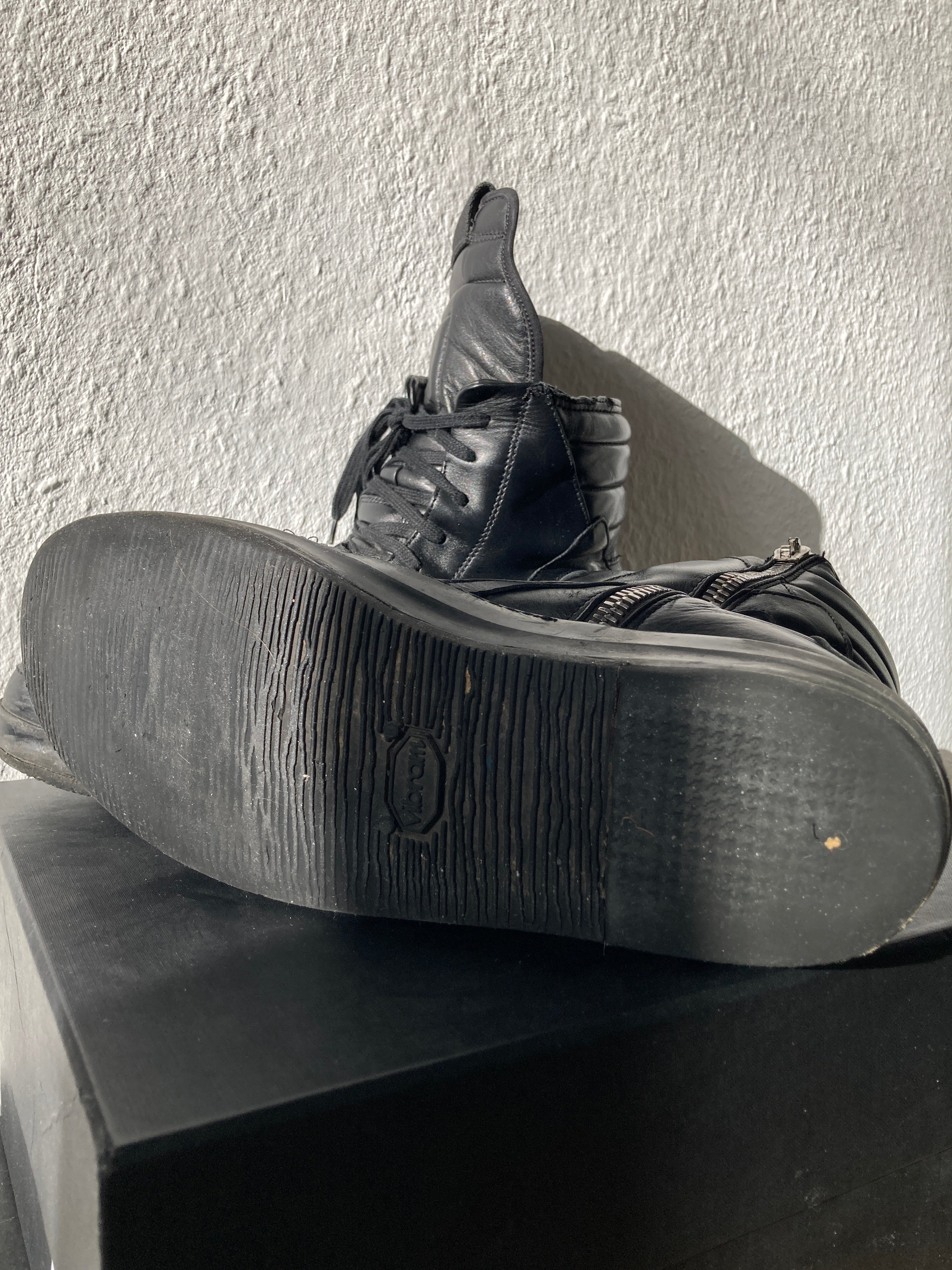 F/W 16 "MASTODON" Triple Black Geobaskets IT45/US12