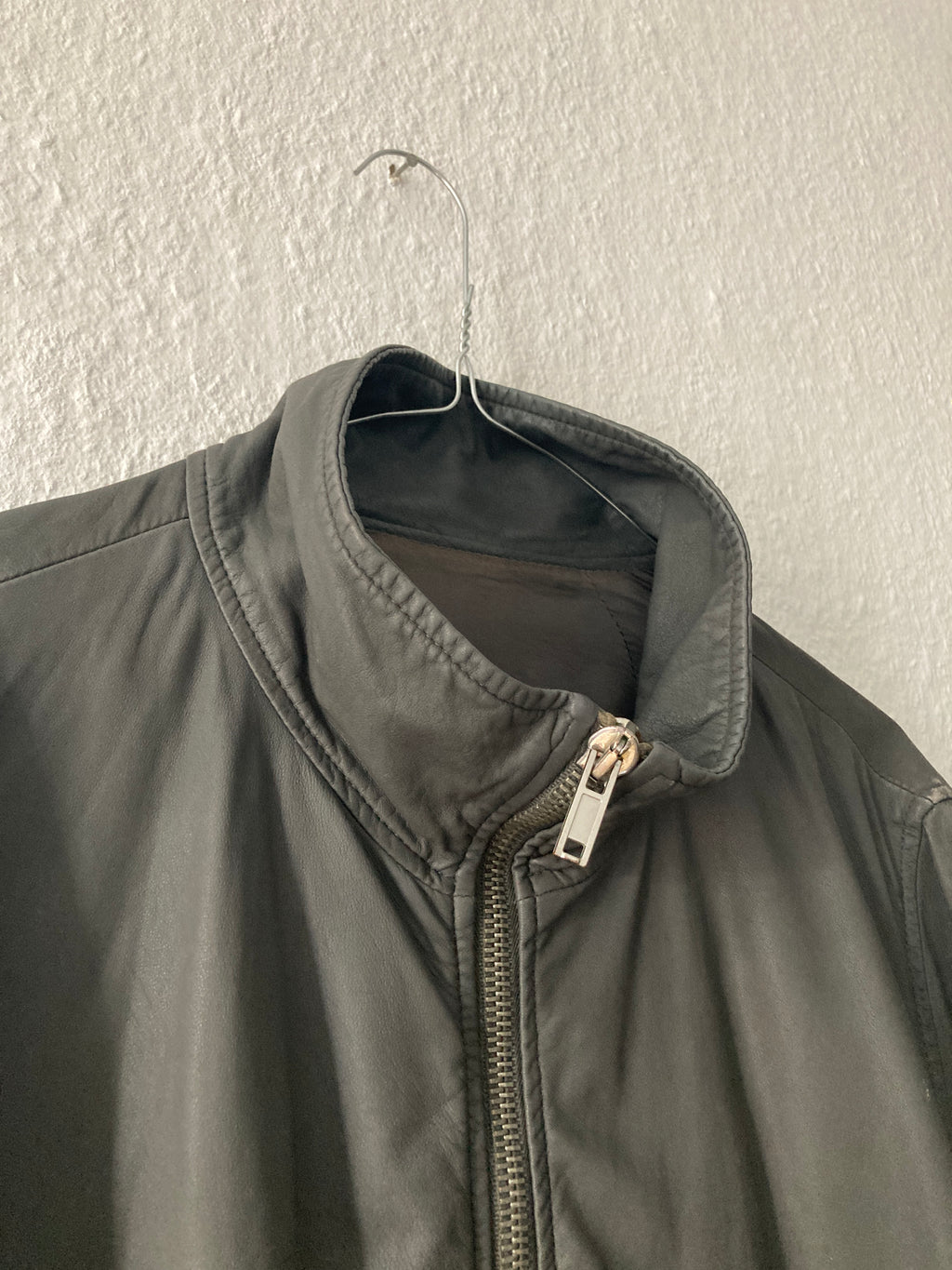 S/S 09 „STRUTTER“ Silky Lamb Leather High-Neck Jacket