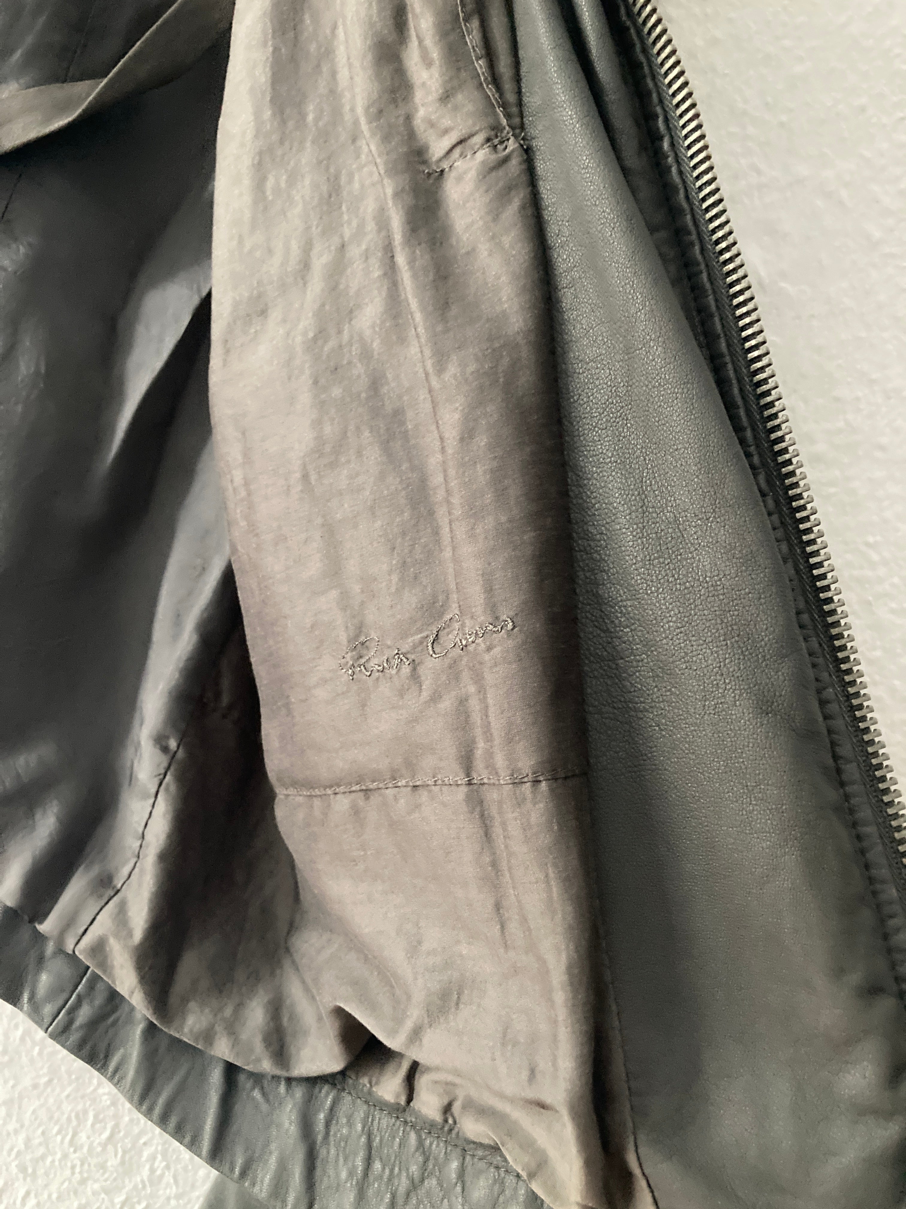 S/S 09 „STRUTTER“ Silky Lamb Leather High-Neck Jacket