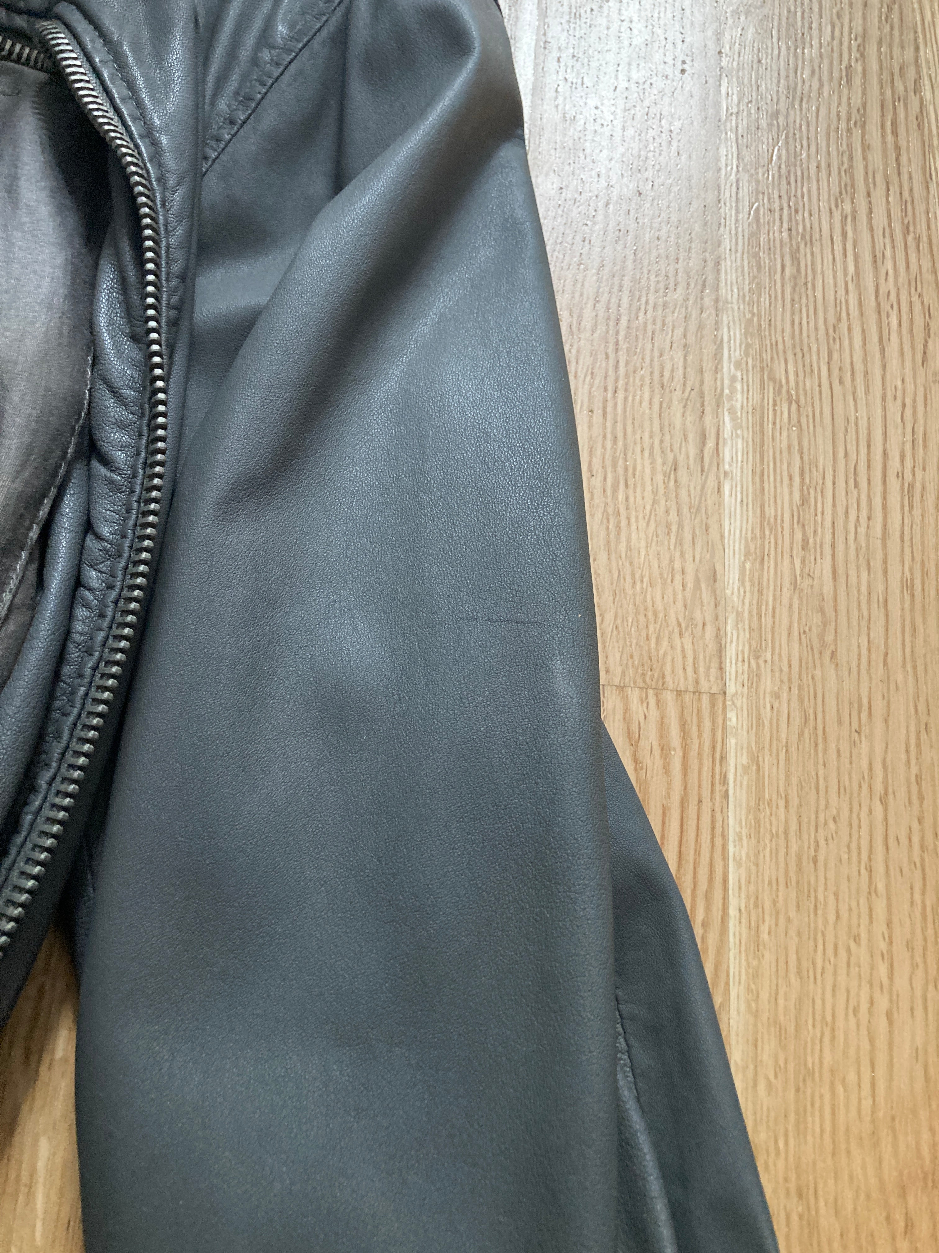 S/S 09 „STRUTTER“ Silky Lamb Leather High-Neck Jacket