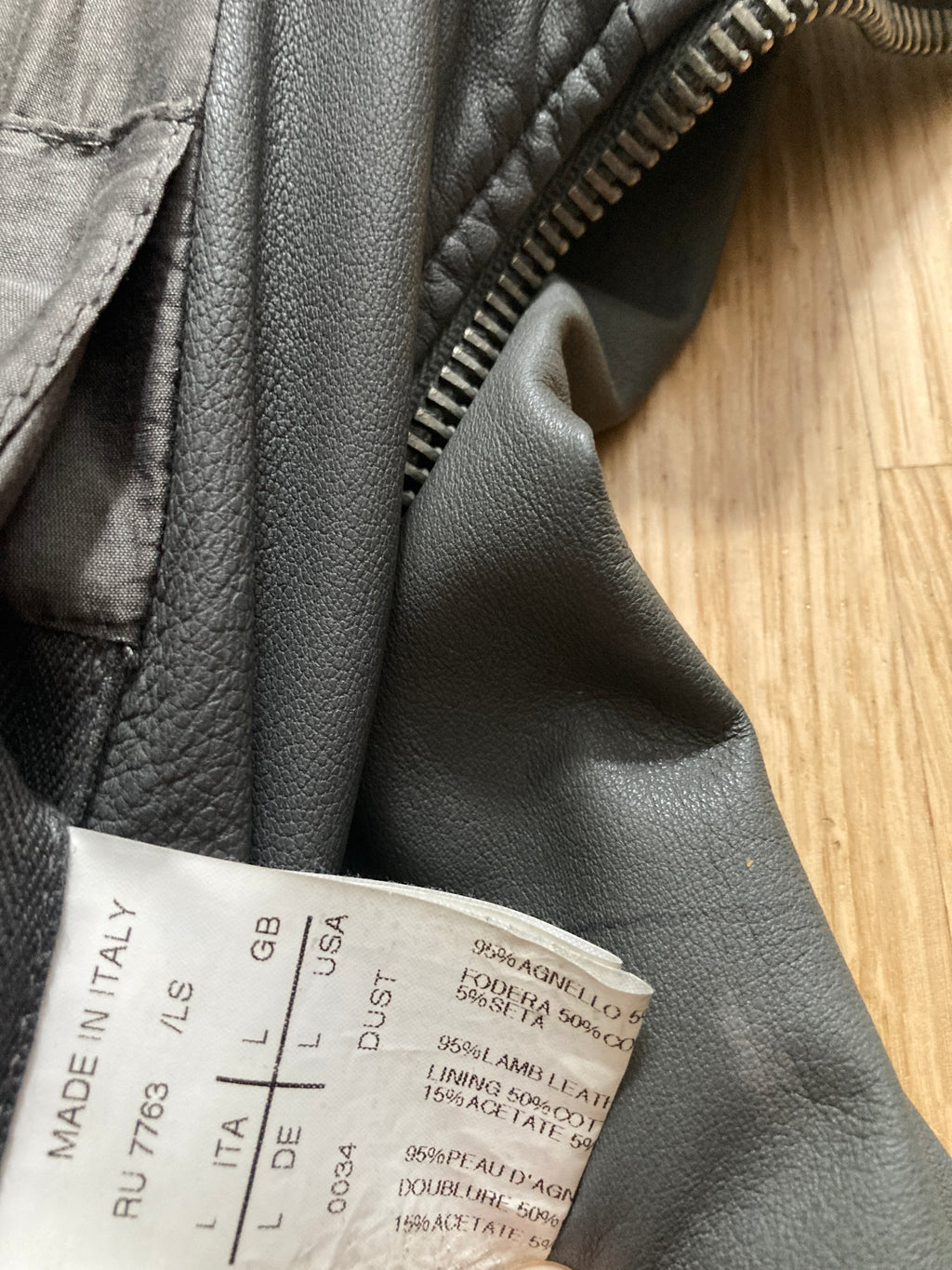 S/S 09 „STRUTTER“ Silky Lamb Leather High-Neck Jacket