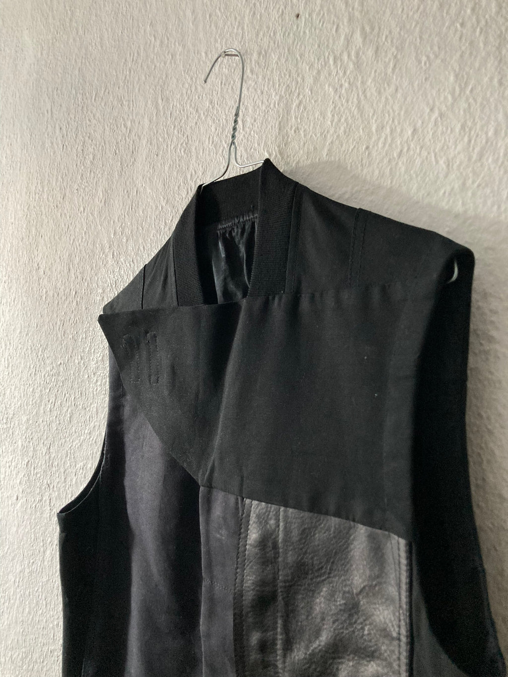 S/S 13 „ISLAND“ Runway Leather Pocket Vest