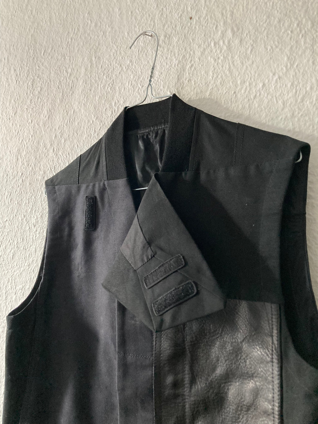 S/S 13 „ISLAND“ Runway Leather Pocket Vest