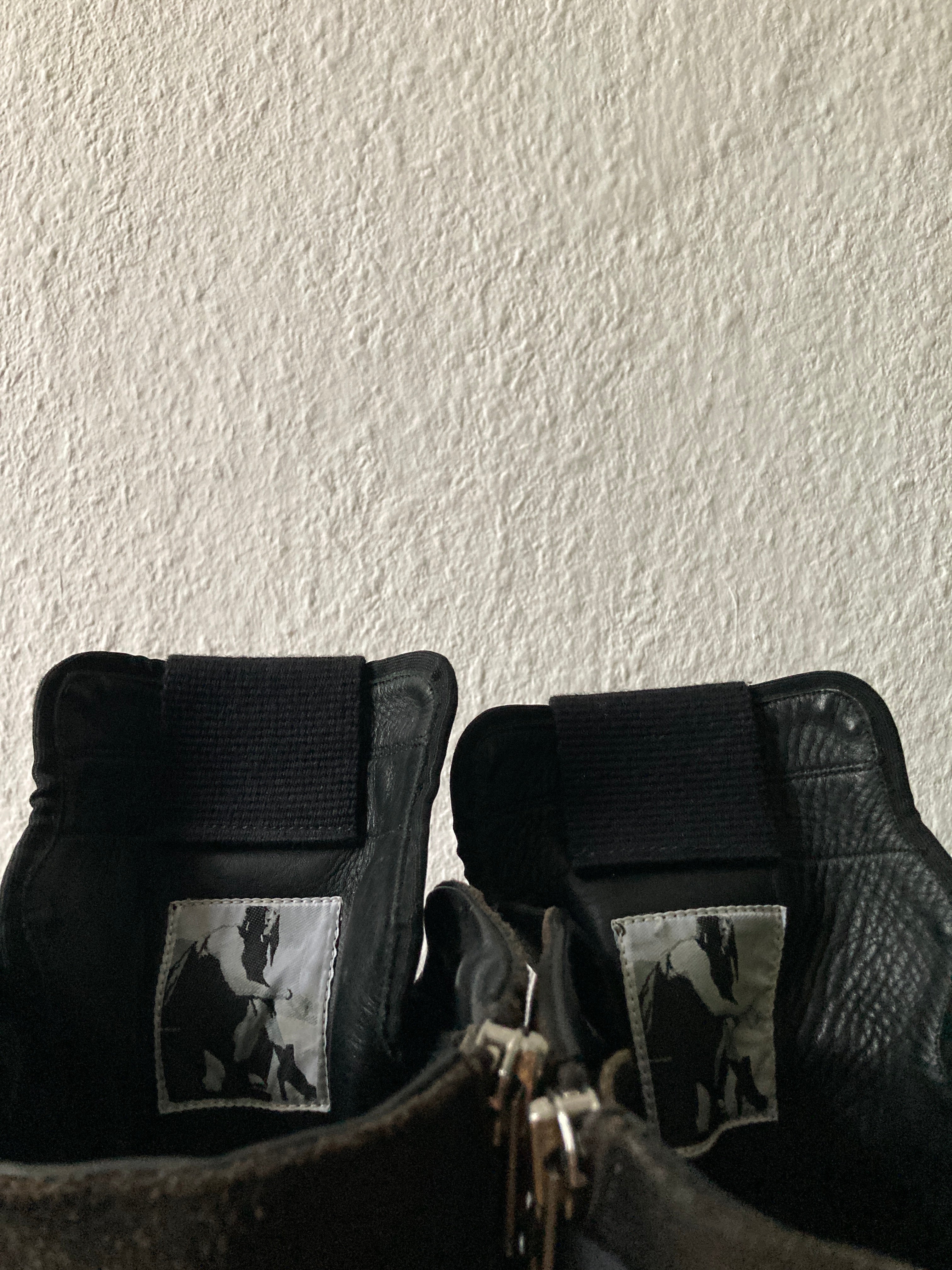 S/S 15 “FAUN” Reverse Leather Triple Black Cargobaskets IT42/US9