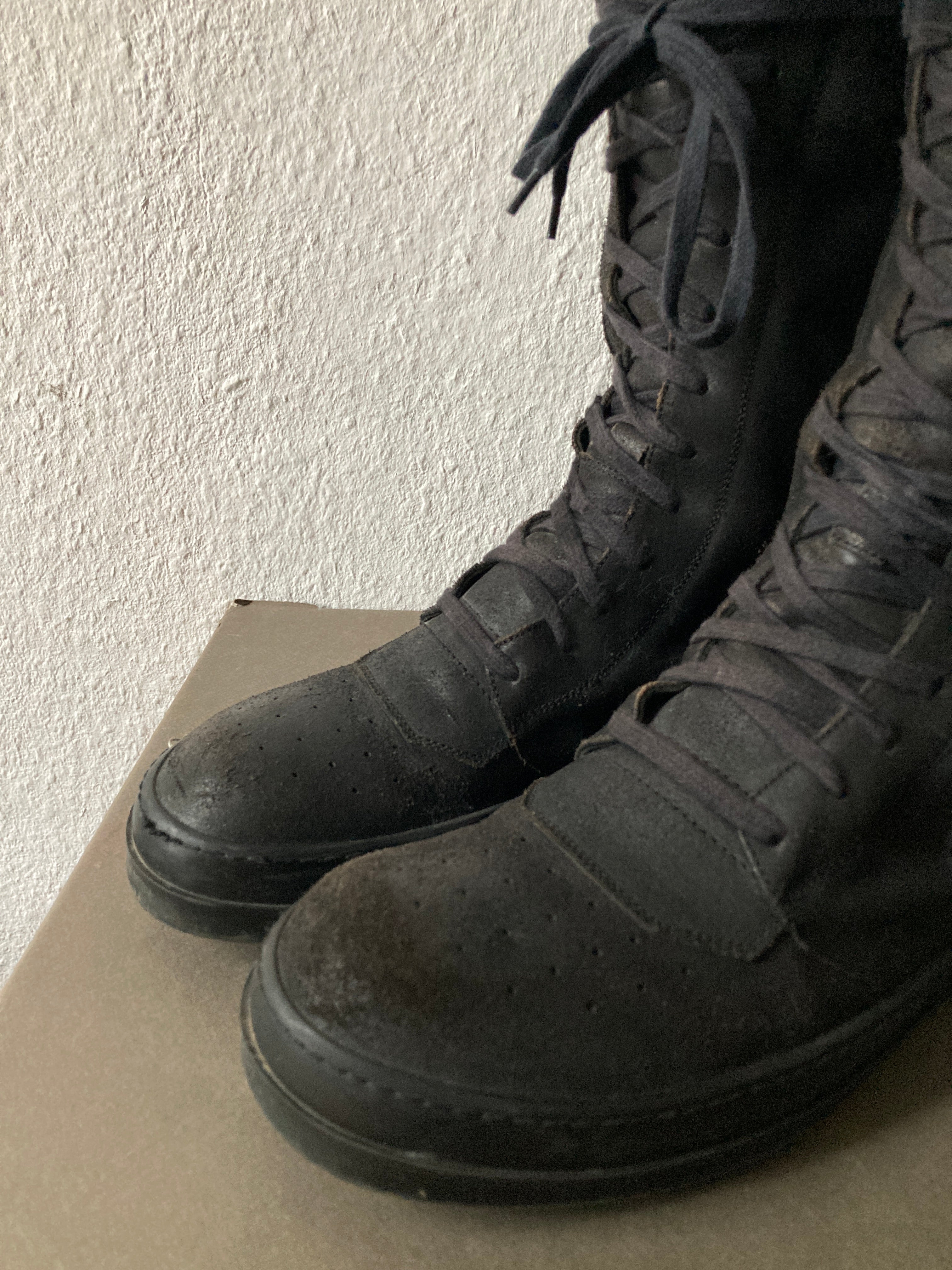 S/S 15 “FAUN” Reverse Leather Triple Black Cargobaskets IT42/US9
