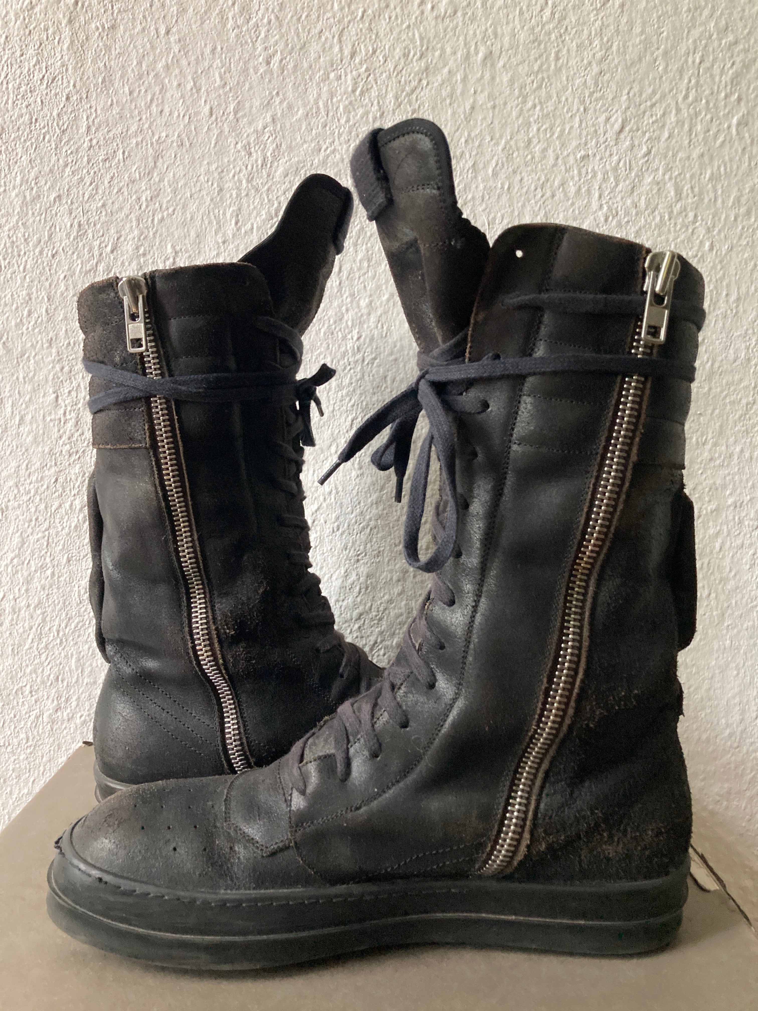 S/S 15 “FAUN” Reverse Leather Triple Black Cargobaskets IT42/US9