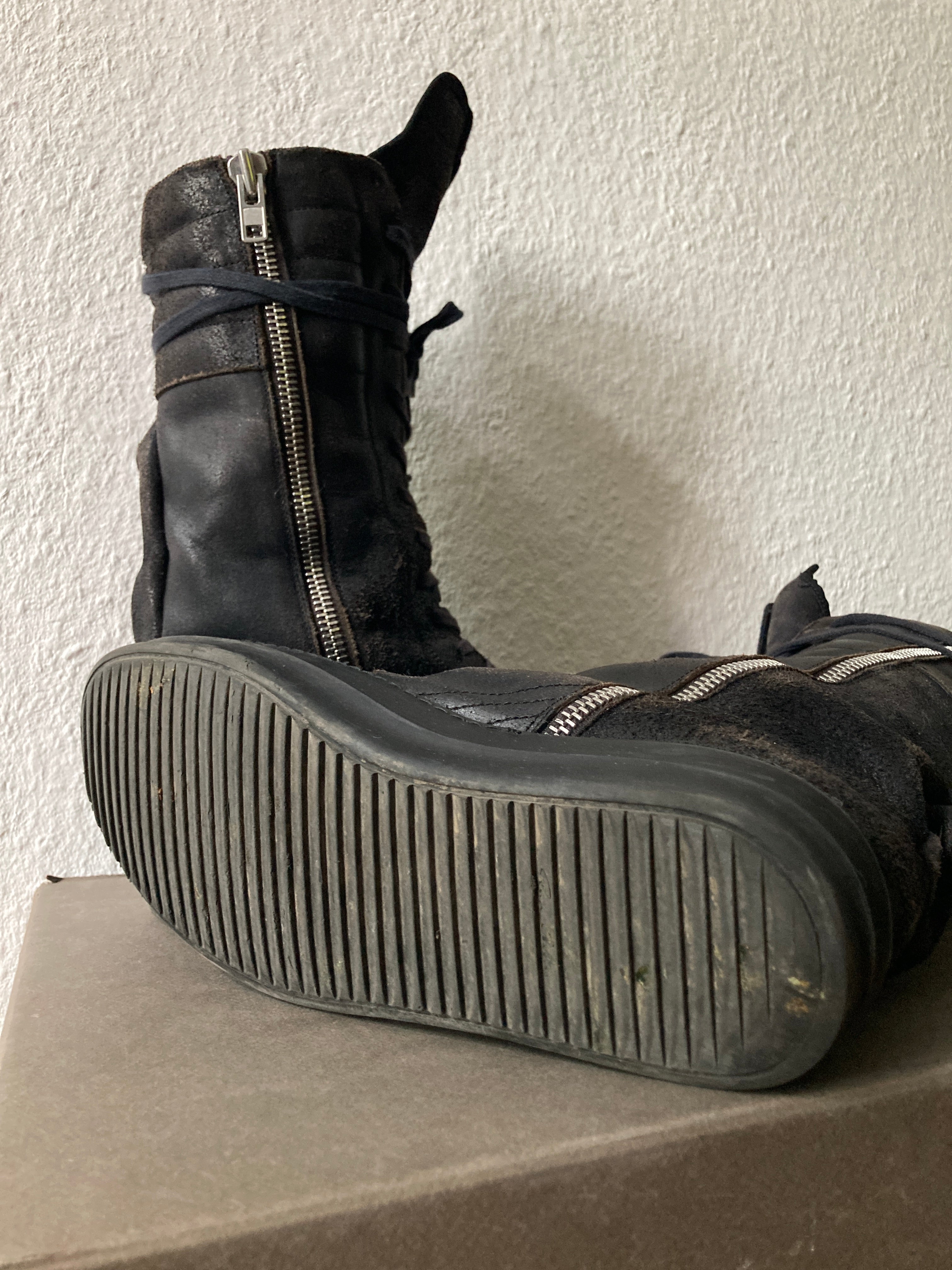 S/S 15 “FAUN” Reverse Leather Triple Black Cargobaskets IT42/US9