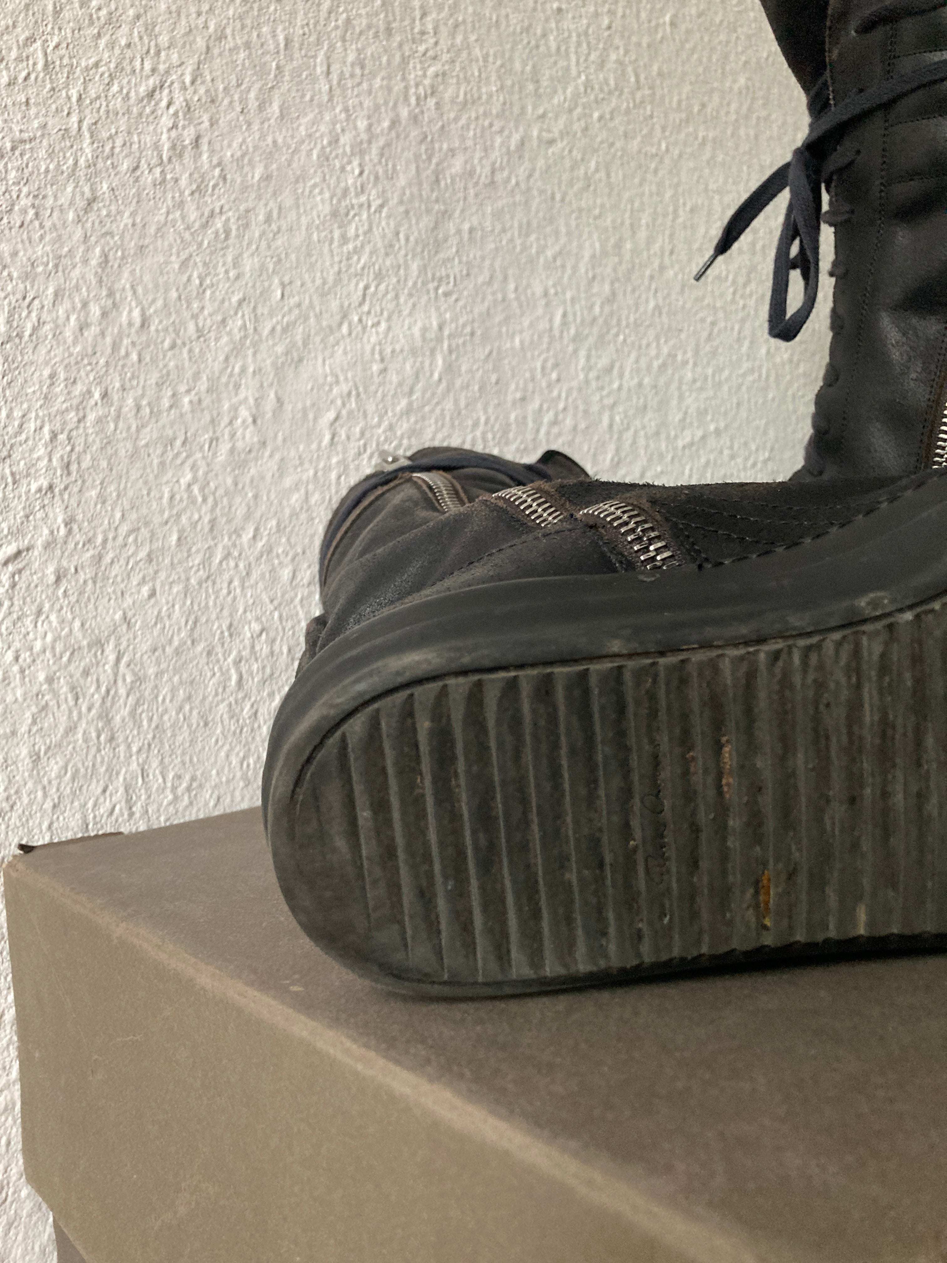 S/S 15 “FAUN” Reverse Leather Triple Black Cargobaskets IT42/US9