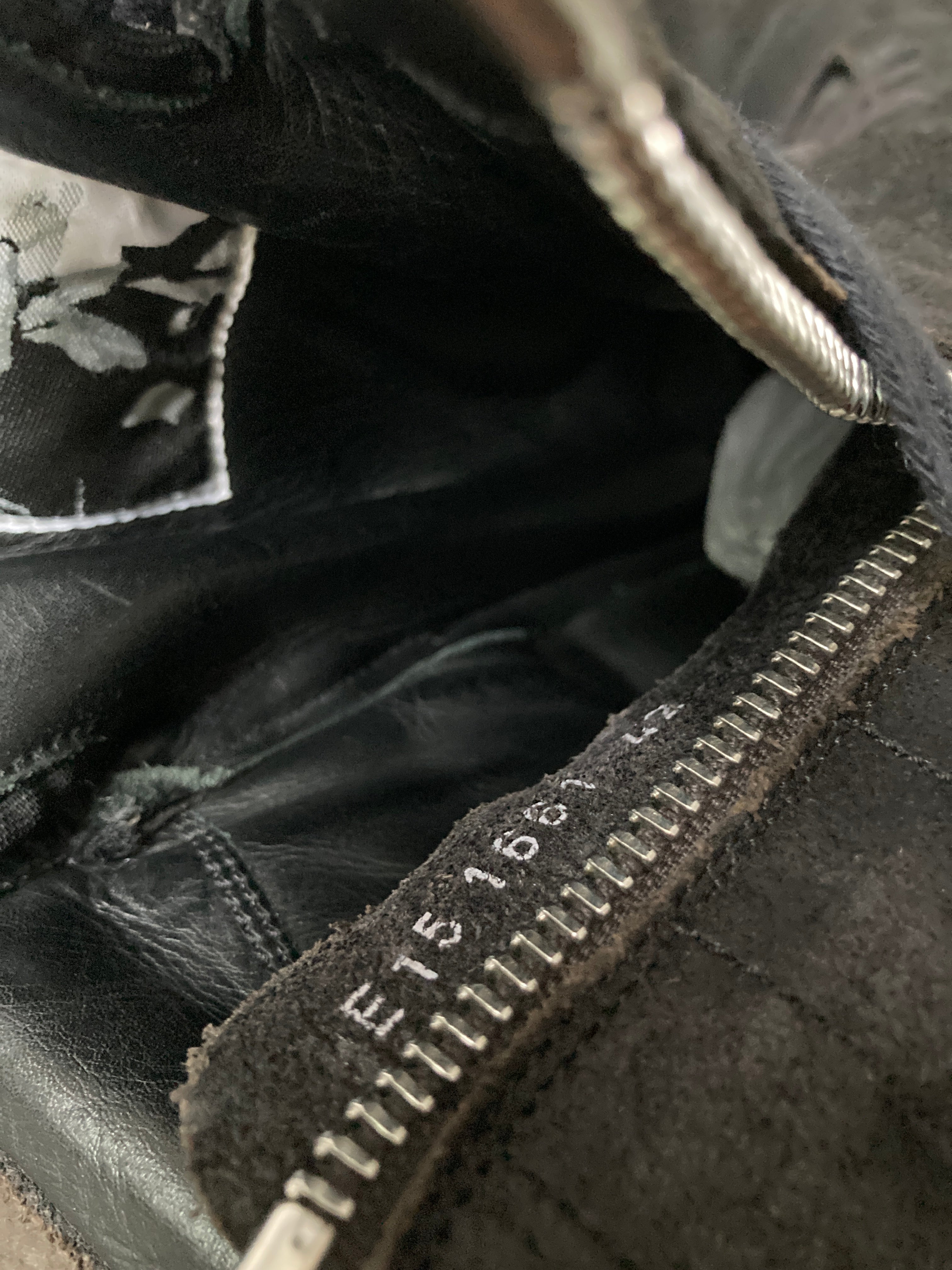 S/S 15 “FAUN” Reverse Leather Triple Black Cargobaskets IT42/US9