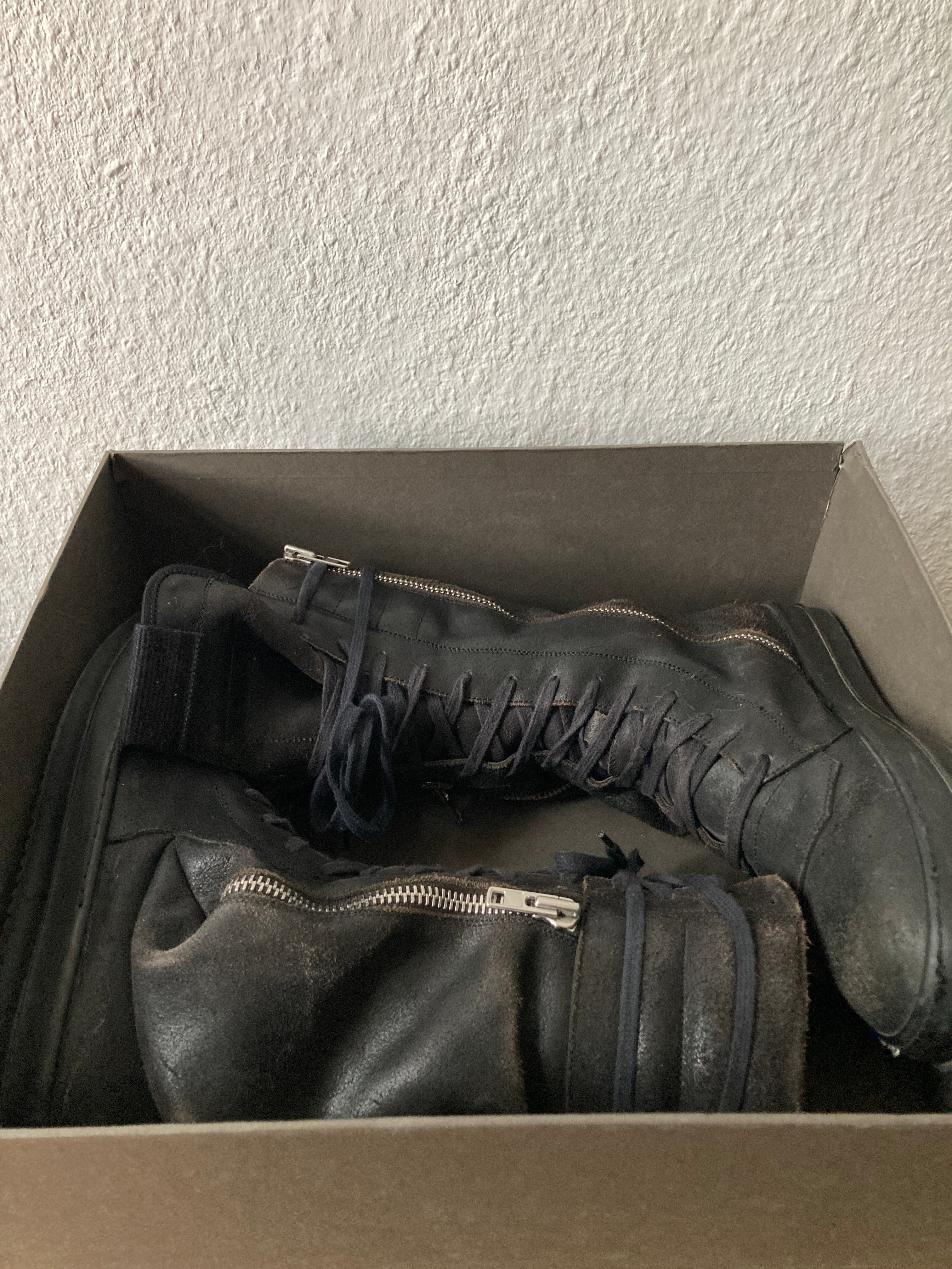 S/S 15 “FAUN” Reverse Leather Triple Black Cargobaskets IT42/US9