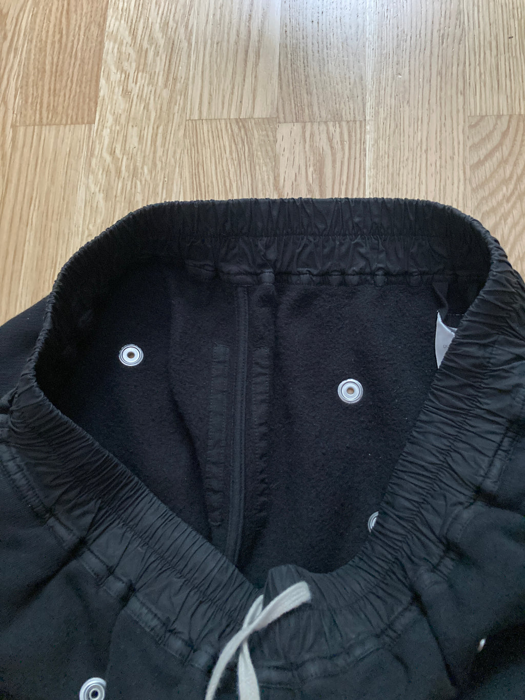 S/S 24 "LIDO" Studded Fleece Shorts