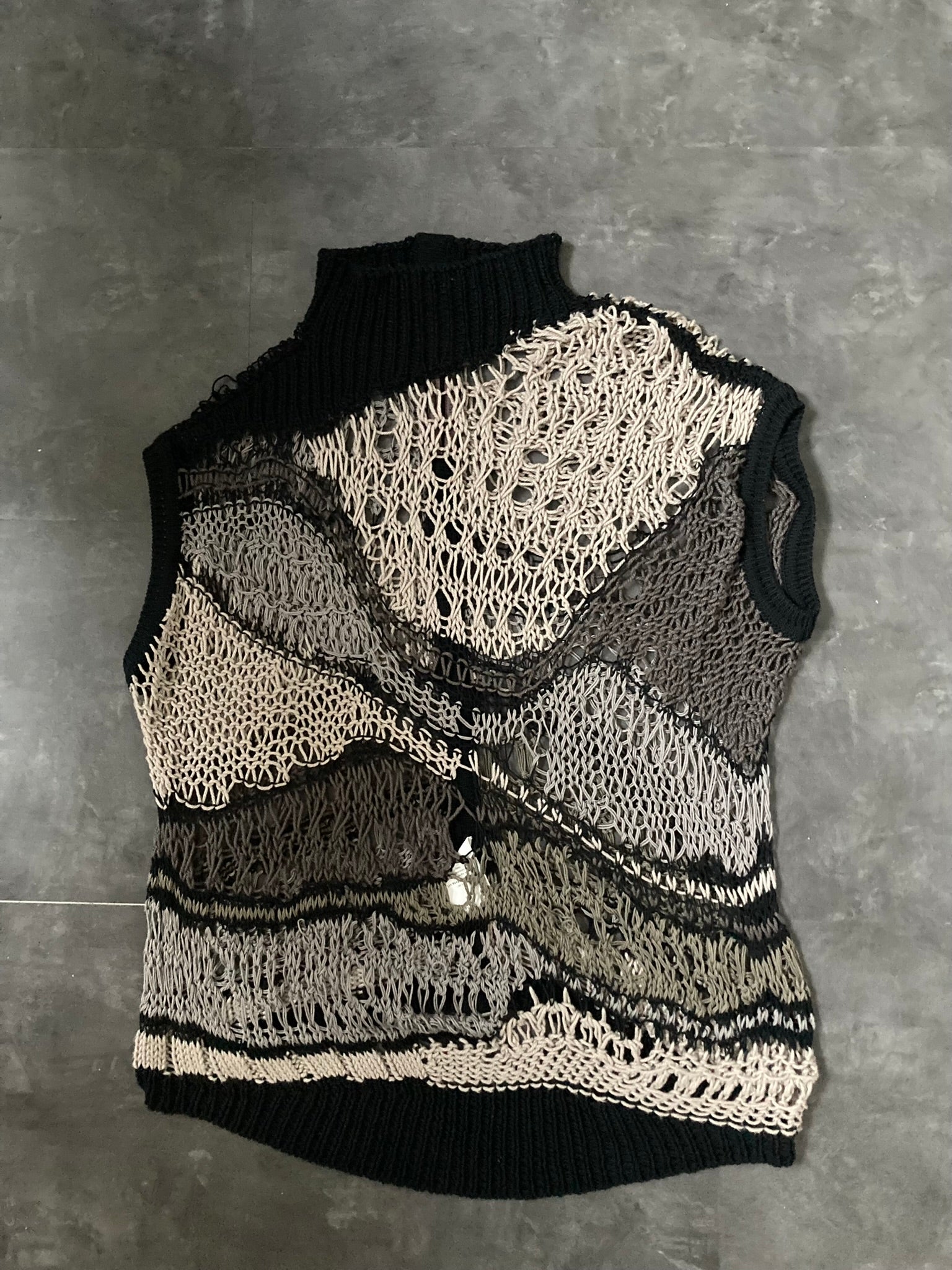 S/S 13 "ISLAND" Psycho Knit Sleeveless Turtleneck