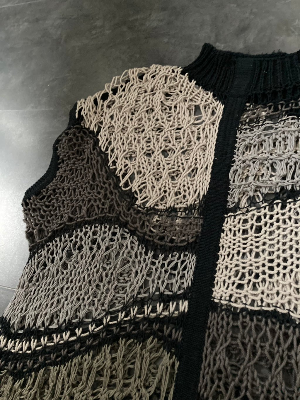 S/S 13 "ISLAND" Psycho Knit Sleeveless Turtleneck