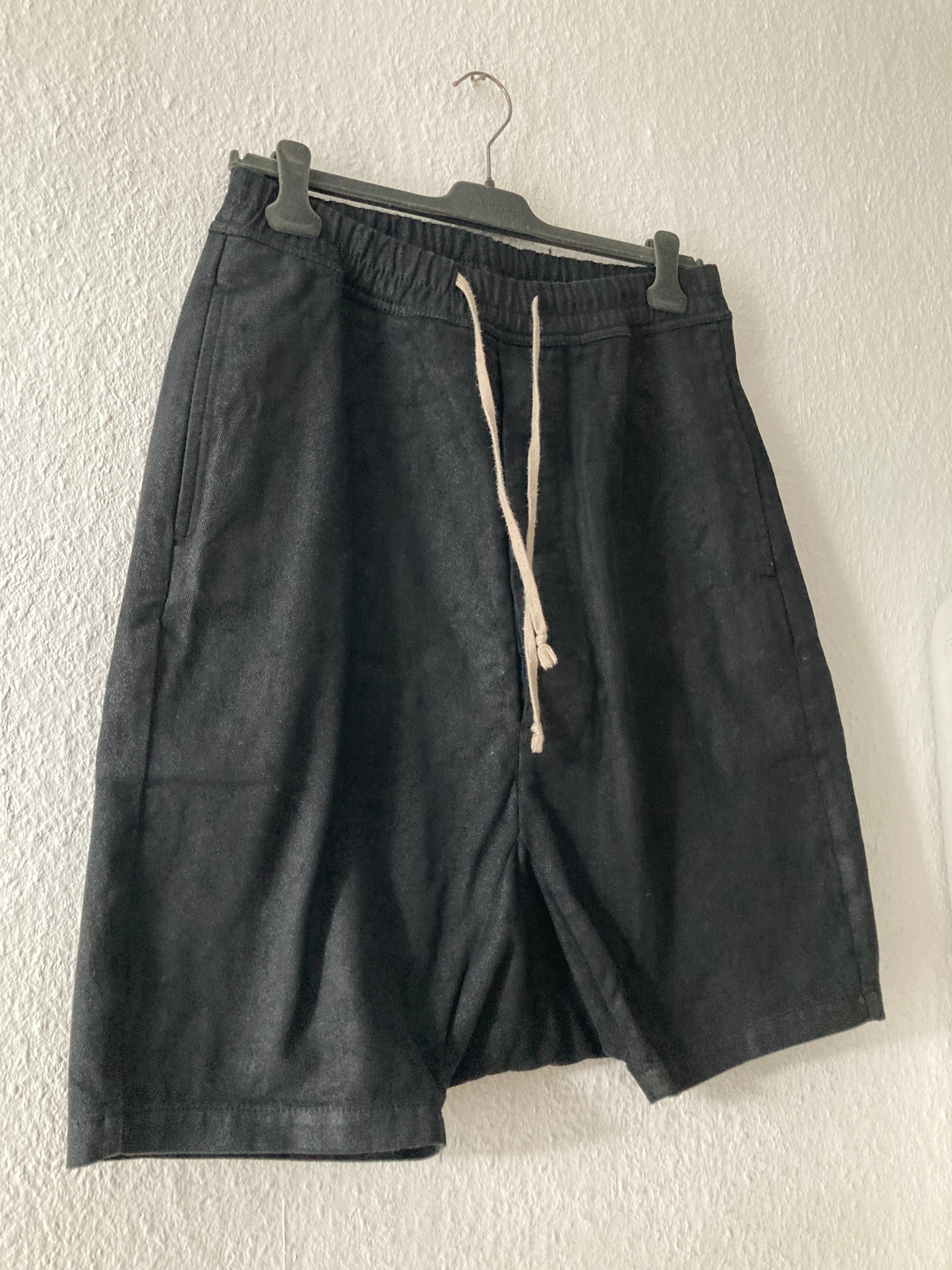 S/S 13 "ISLAND" Waxed "Black Vintage" Pod Shorts Rick Owens M