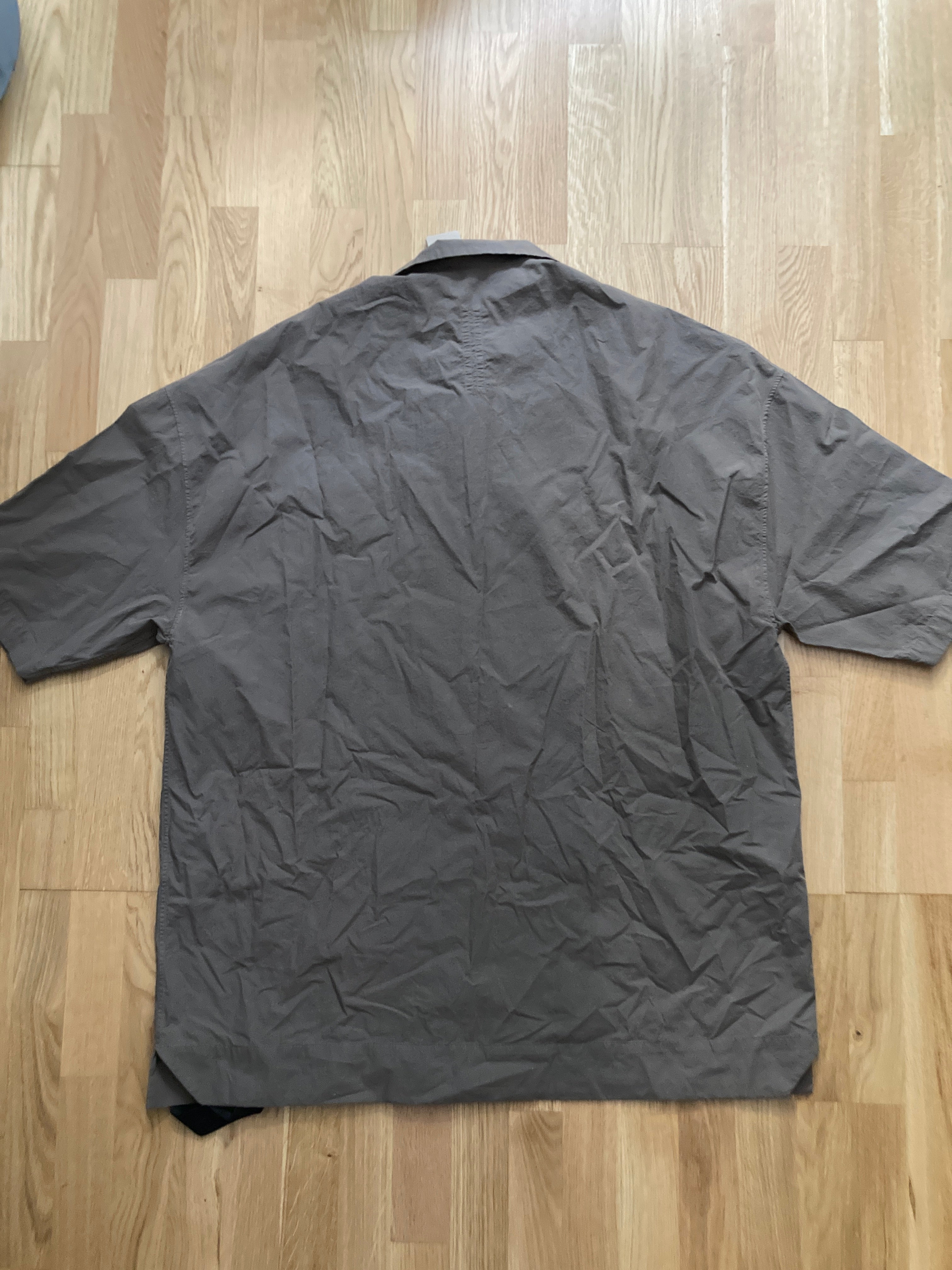 S/S 24 "LIDO" Magnum Tommy Shirt M