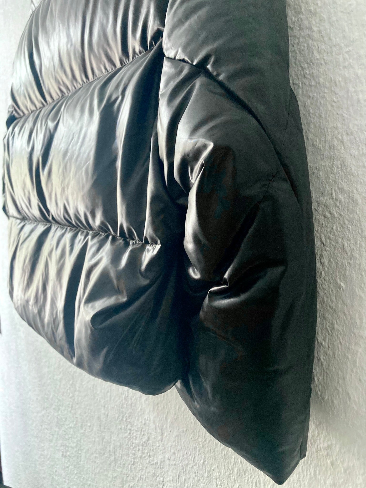 F/W 04 Junya Watanabe Comme des Garcons Runway Cropped Down Puffer Jacket in Black