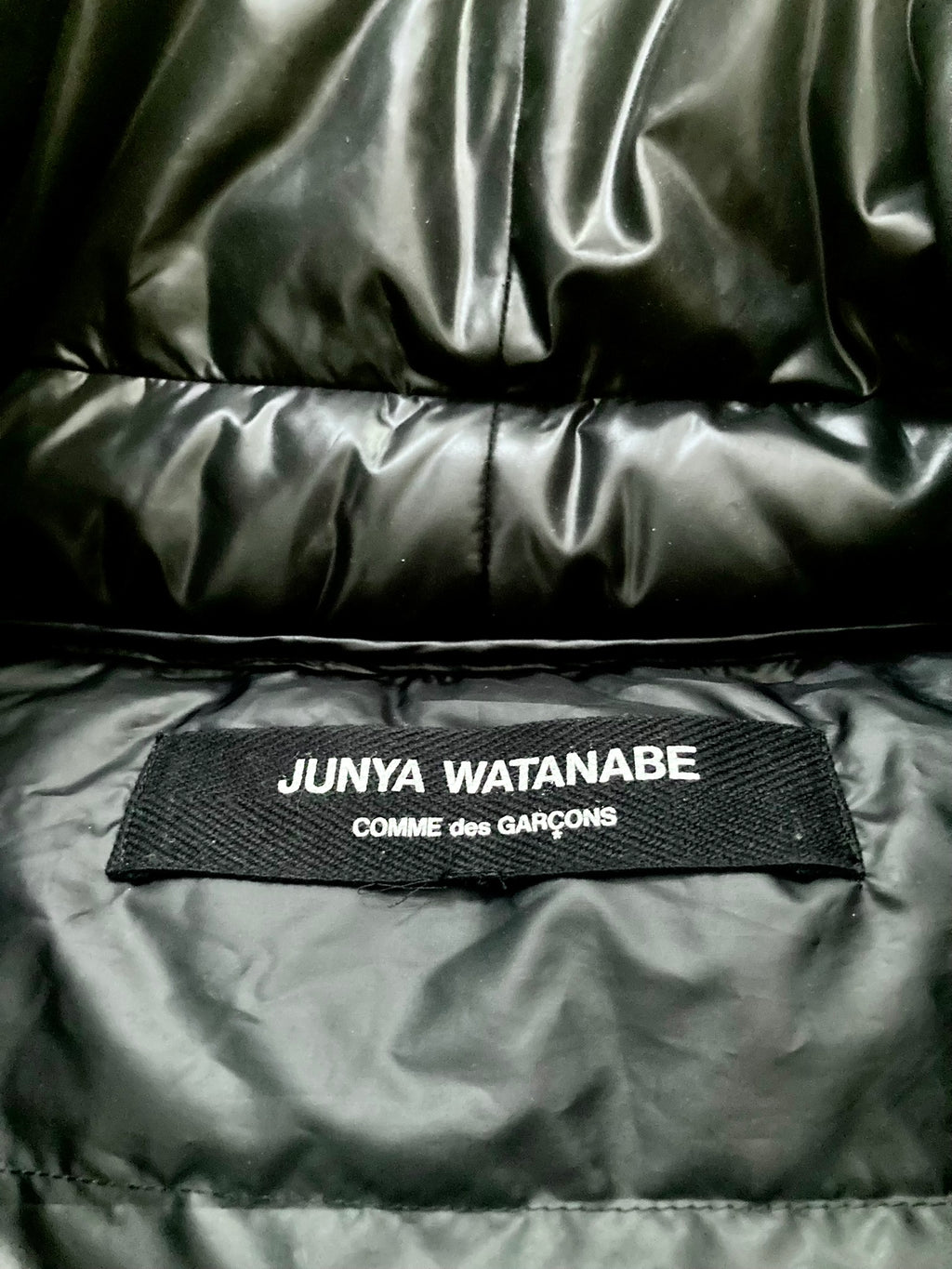 F/W 04 Junya Watanabe Comme des Garcons Runway Cropped Down Puffer Jacket in Black
