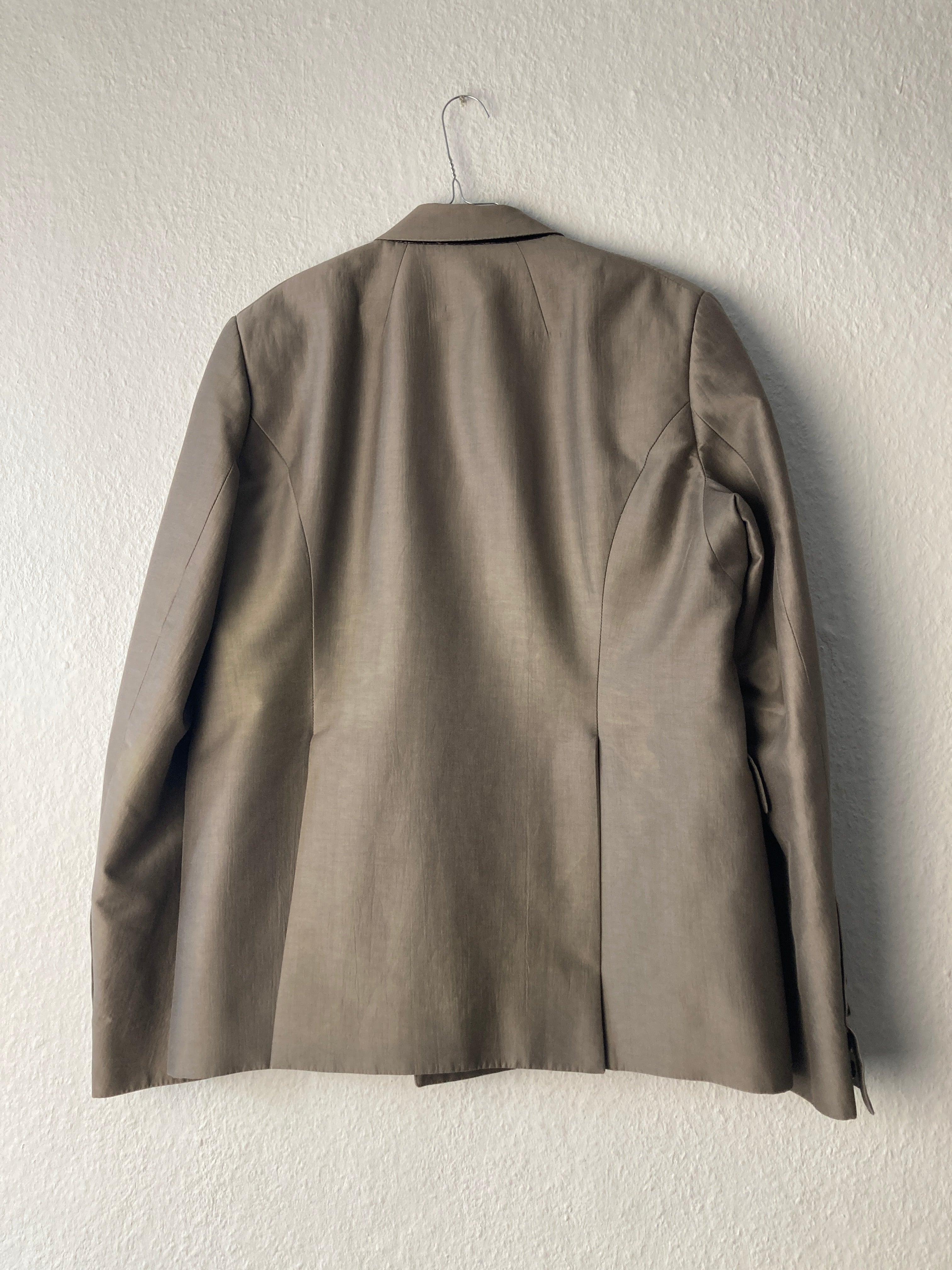 S/S 20 „TECUATL“ Double-Breasted Silk & Cotton Suit in Dust and Size IT54/L