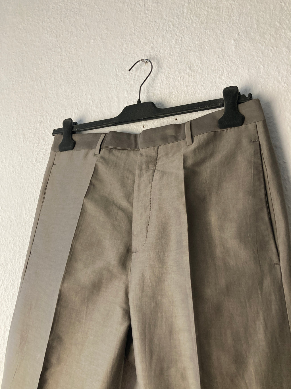 S/S 20 „TECUATL“ Double-Breasted Silk & Cotton Suit in Dust and Size IT54/L