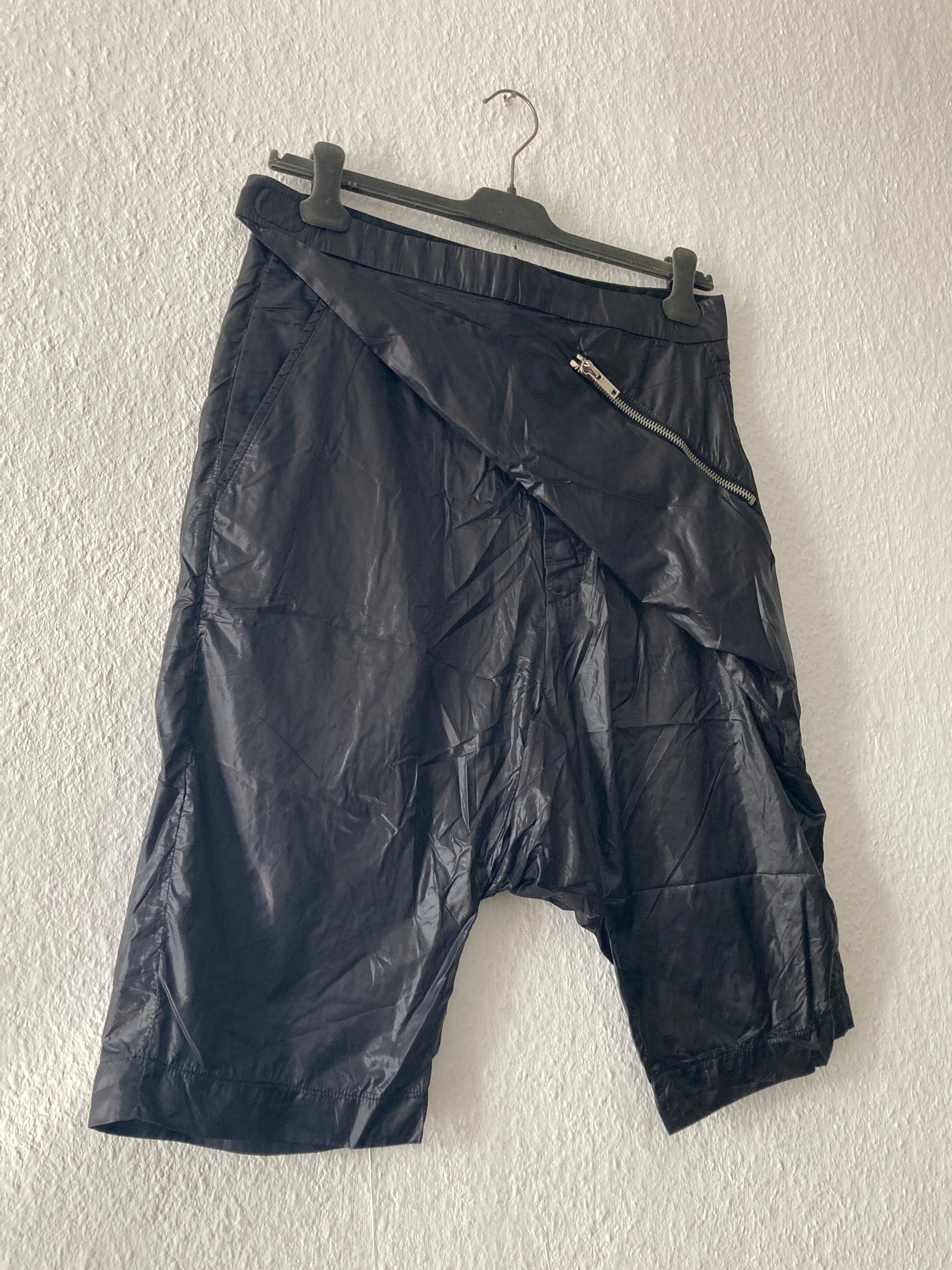 S/S 11 “ANTHEM” Lightweight Nylon Memphis Shorts in Black and Size M
